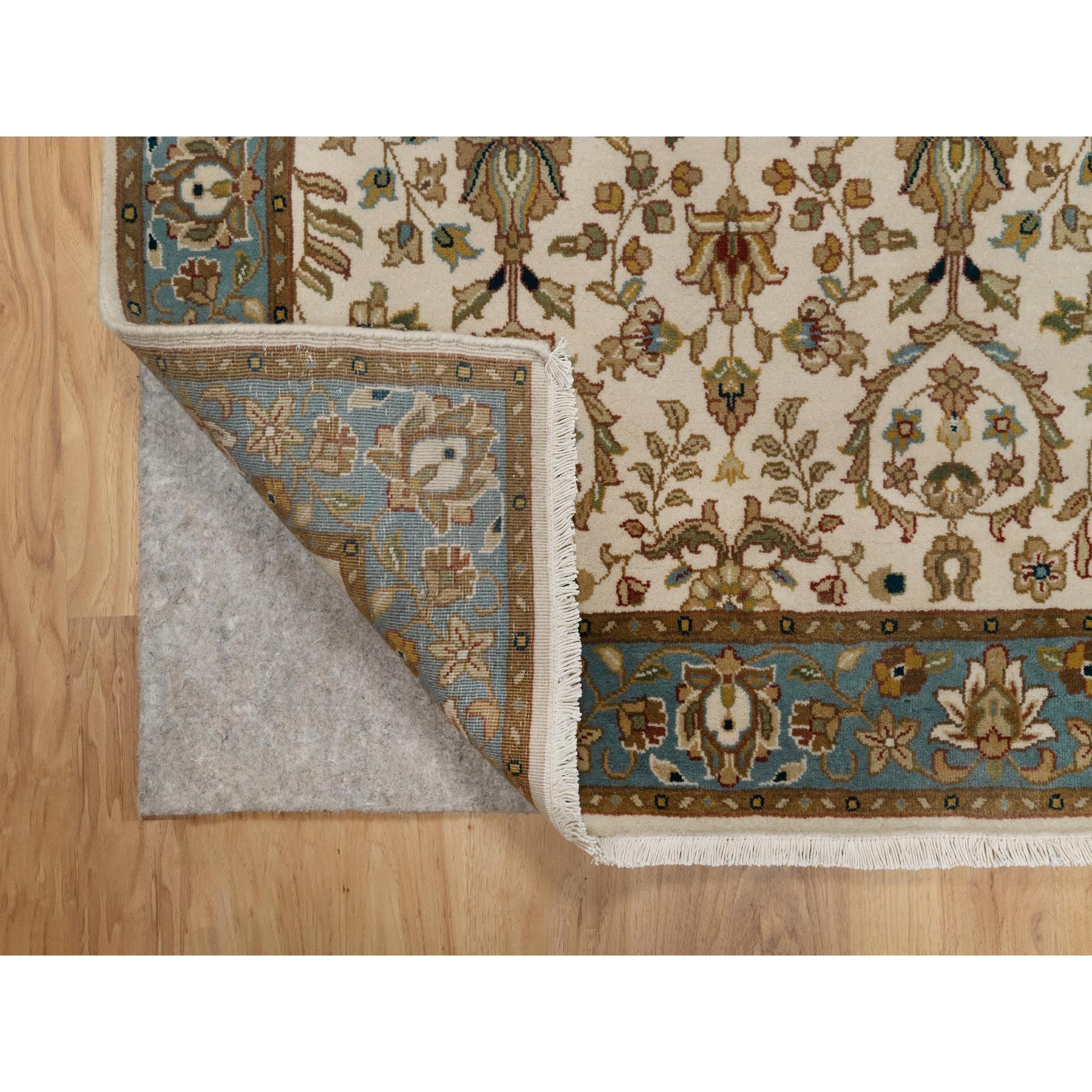 Medieval 3'x5' Swan White 300 KPSI New Zealand Wool Kashan Design Hand Knotted Rug For Sale