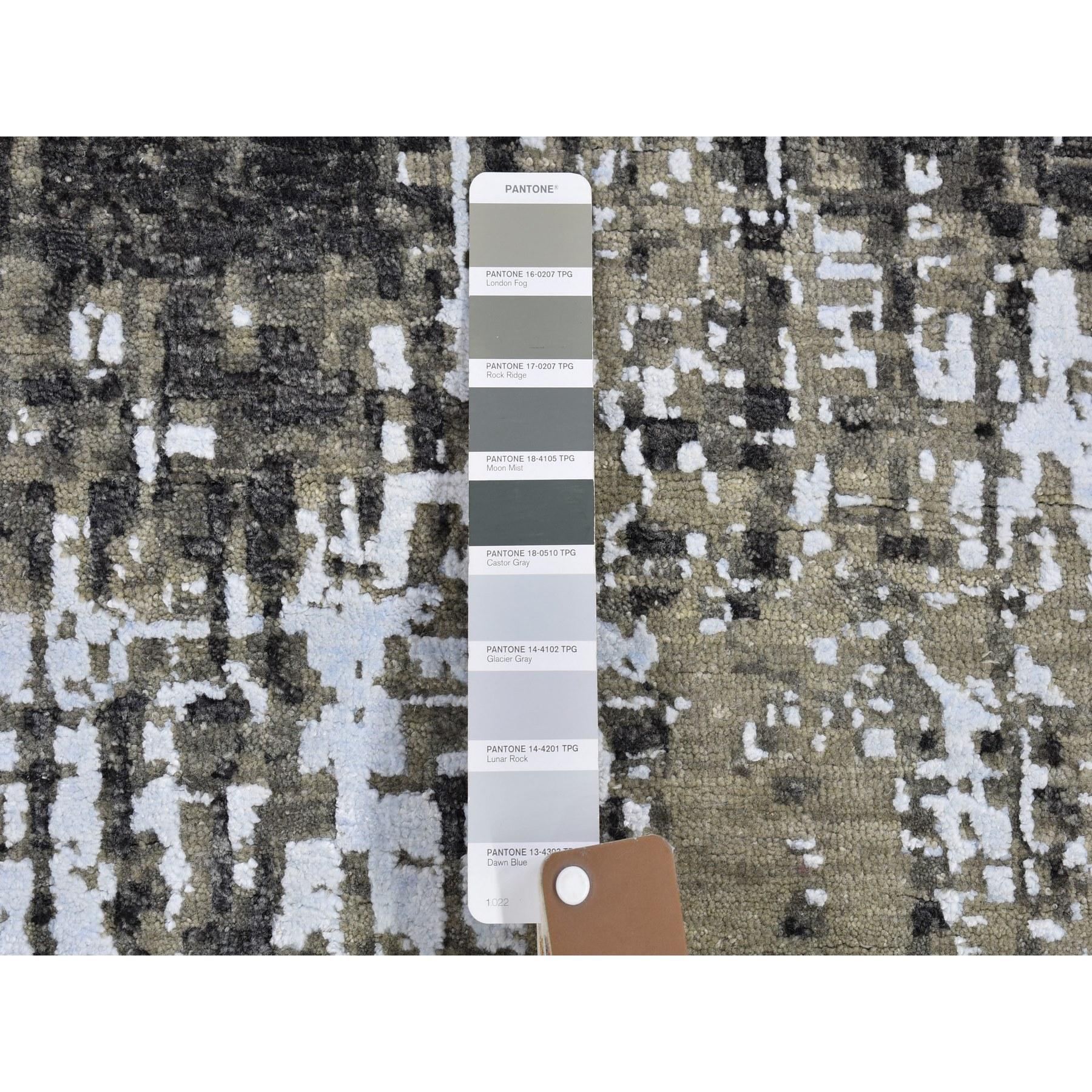 This is a truly genuine one-of-a-kind Abstract Design Wool Denser Weave Castor Gray Persian Knot Hand Knotted Oriental Rug. It has been woven for months and months in the centuries-old Persian weaving craftsmanship techniques by expert