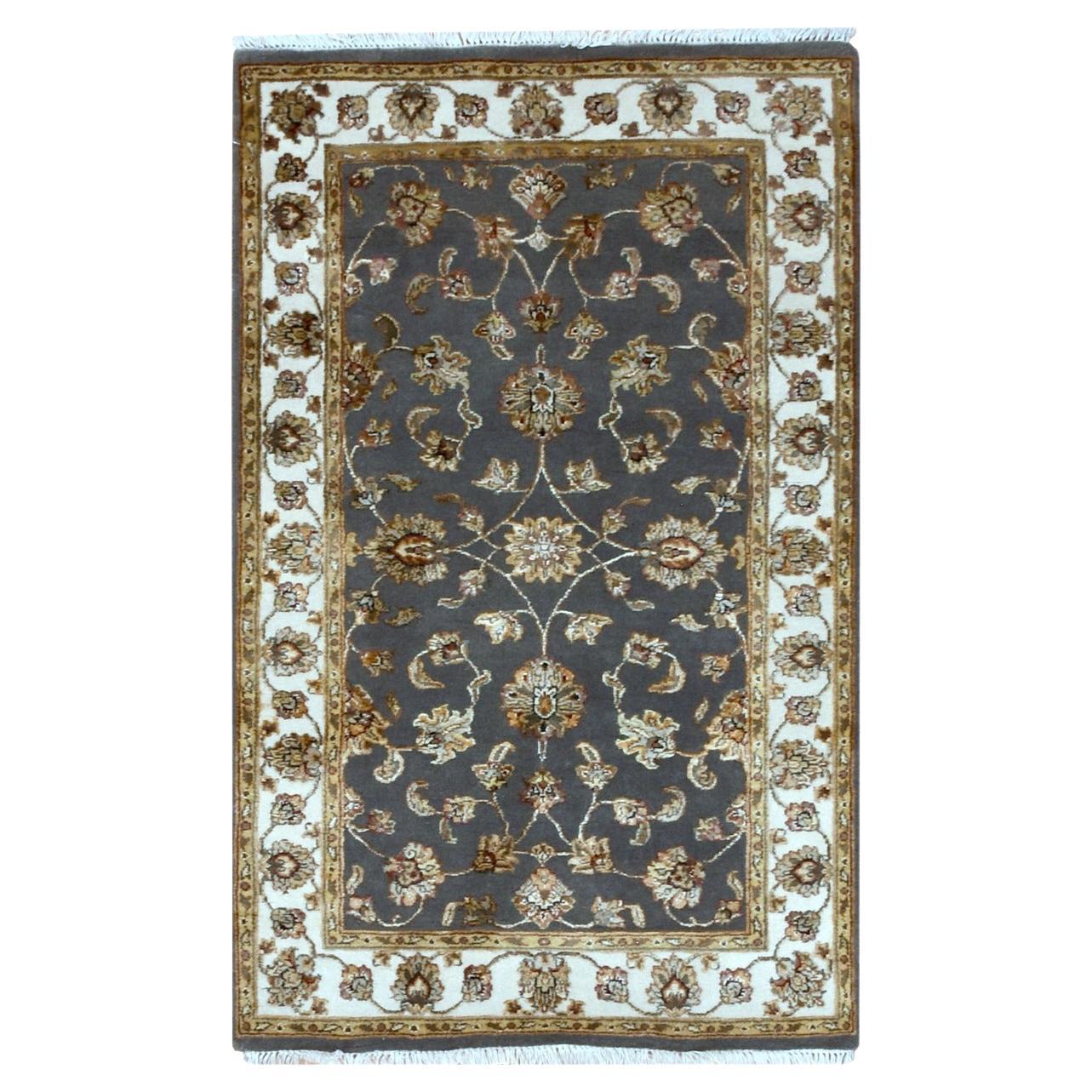 3'x5'2" Magnet Gris Laine et soie nouées à la main Rajasthan Design Rugs Orientaux en vente