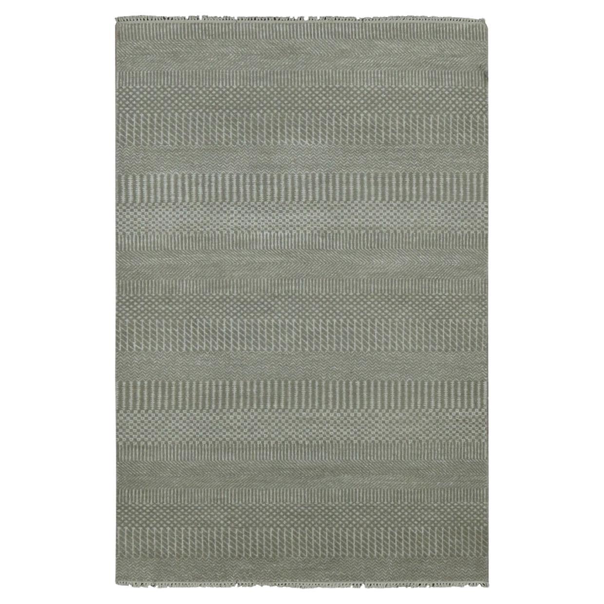 3
x5
3" grigio, Tappeto a trama fitta con disegno di erba, lana e seta annodato a mano in vendita