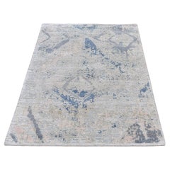 Tappeto 3
x5
5" Ivory Large Elements with Pastels Modern Silk with Textured Wool