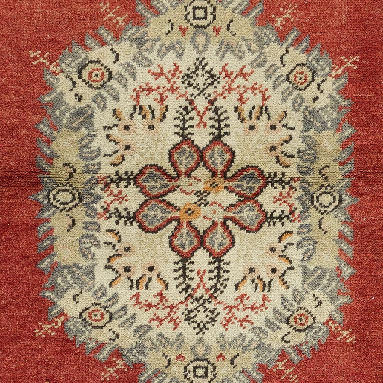 3x5.7 Ft Traditional Vintage Turkish Handmade Rug in Red with Medallion Design In Good Condition For Sale In Spring Valley, NY