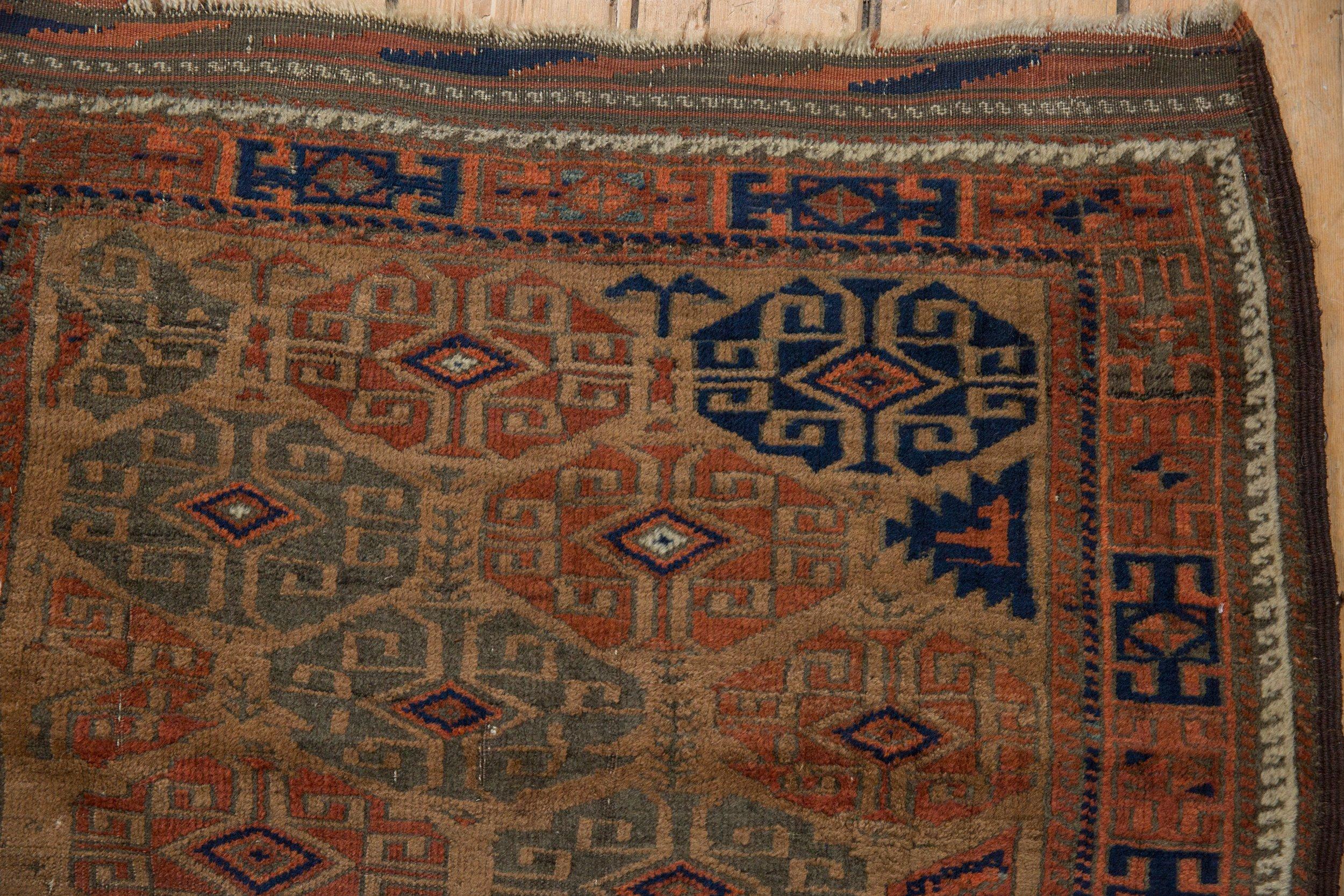 Tappeto antico Belouch Runner in vendita 1