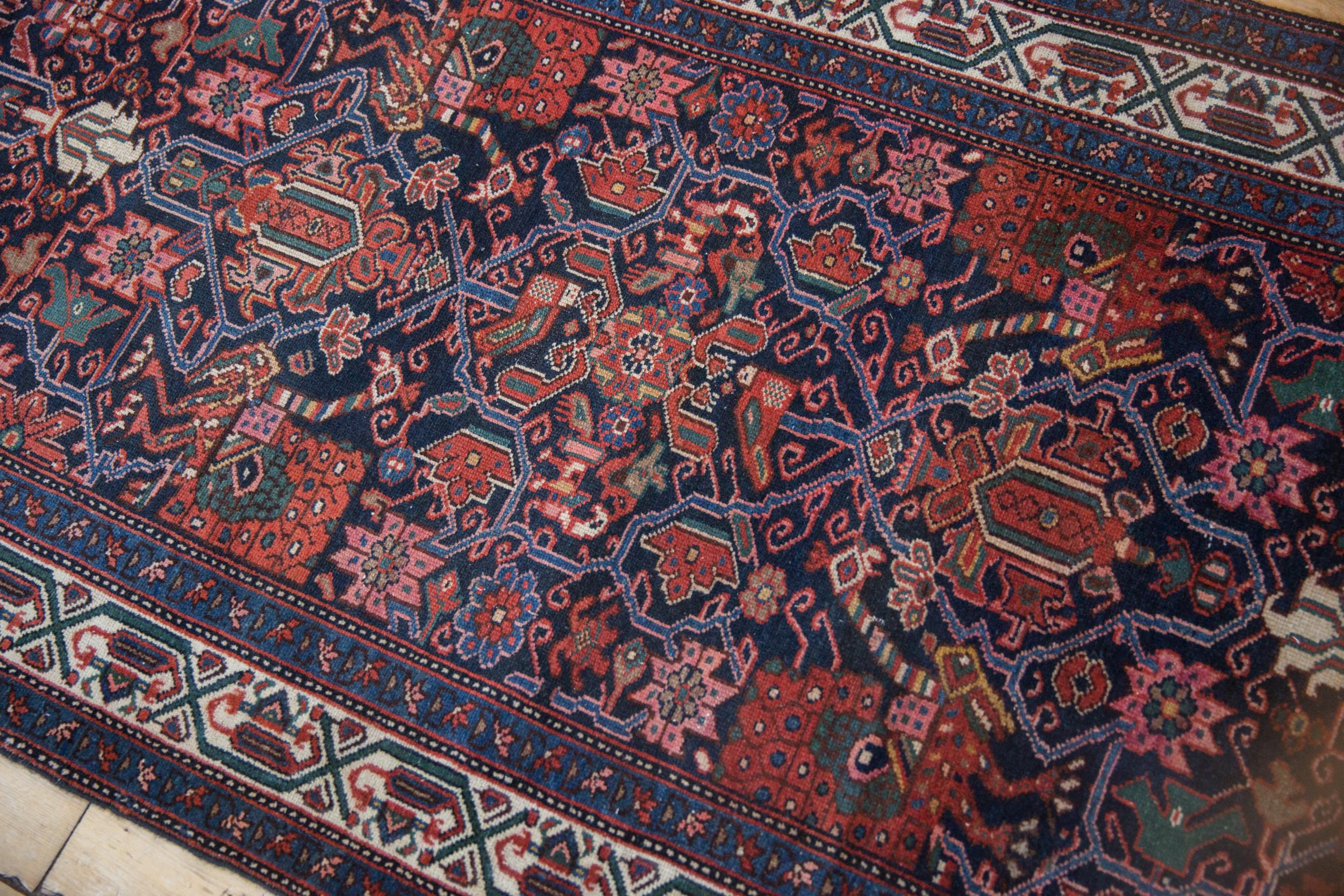 Vintage Malayer Rug Runner In Good Condition For Sale In Katonah, NY