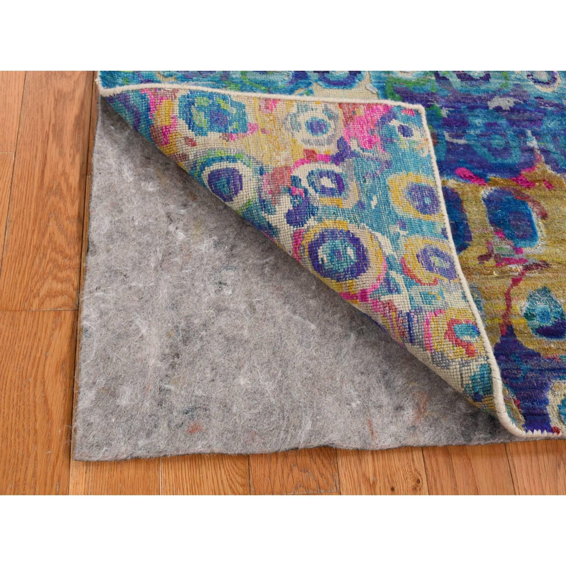 Hand-Knotted 3'x8'2