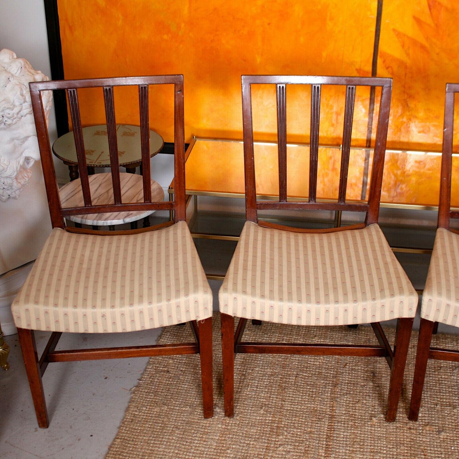 4 18th Century Georgian Dining Chairs Mahogany For Sale 2