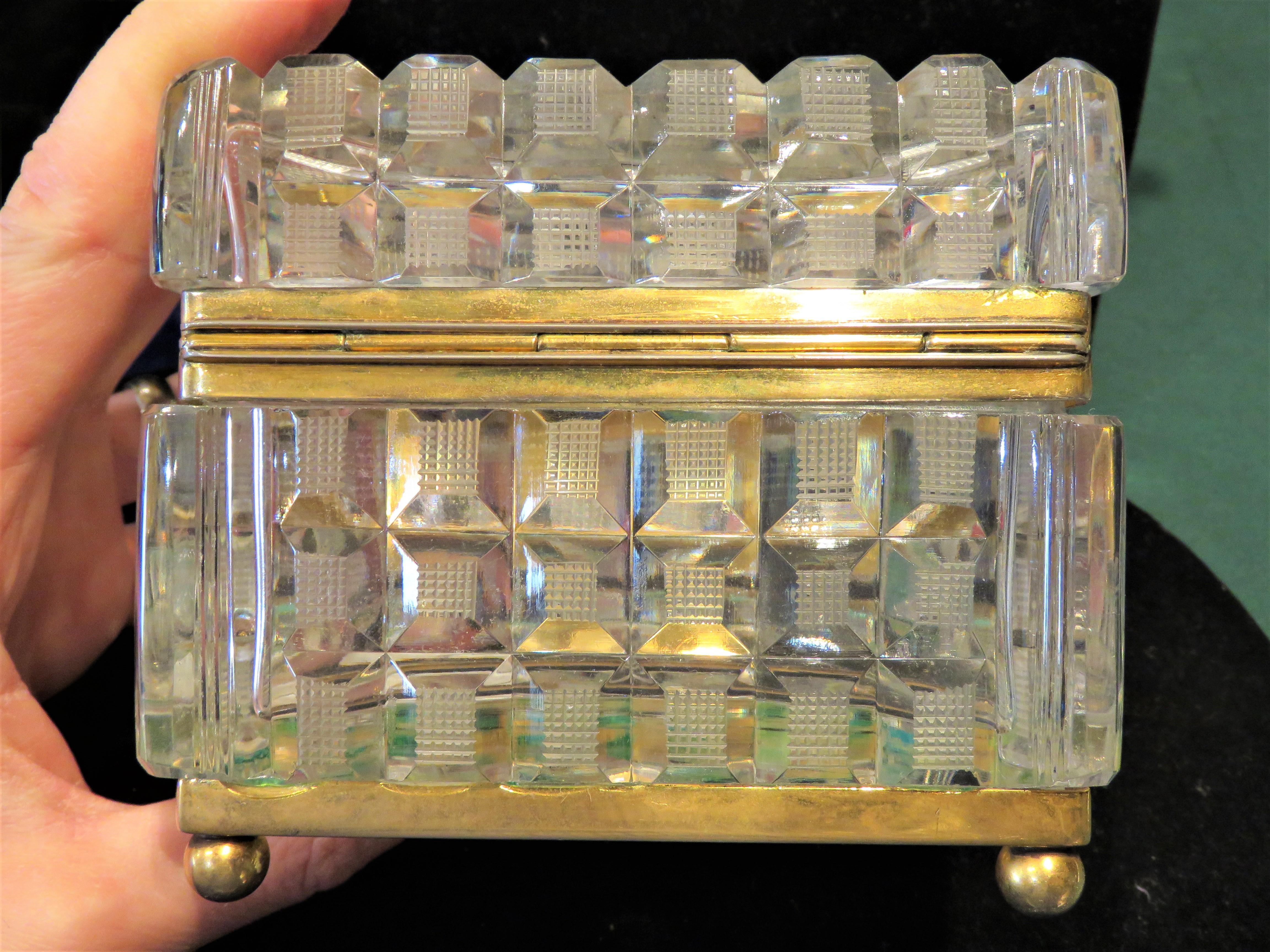 $4, 500 19th Century French Heavy Hand Cut Clear Crystal Glass Bronze Mount Box In Excellent Condition For Sale In New York, NY