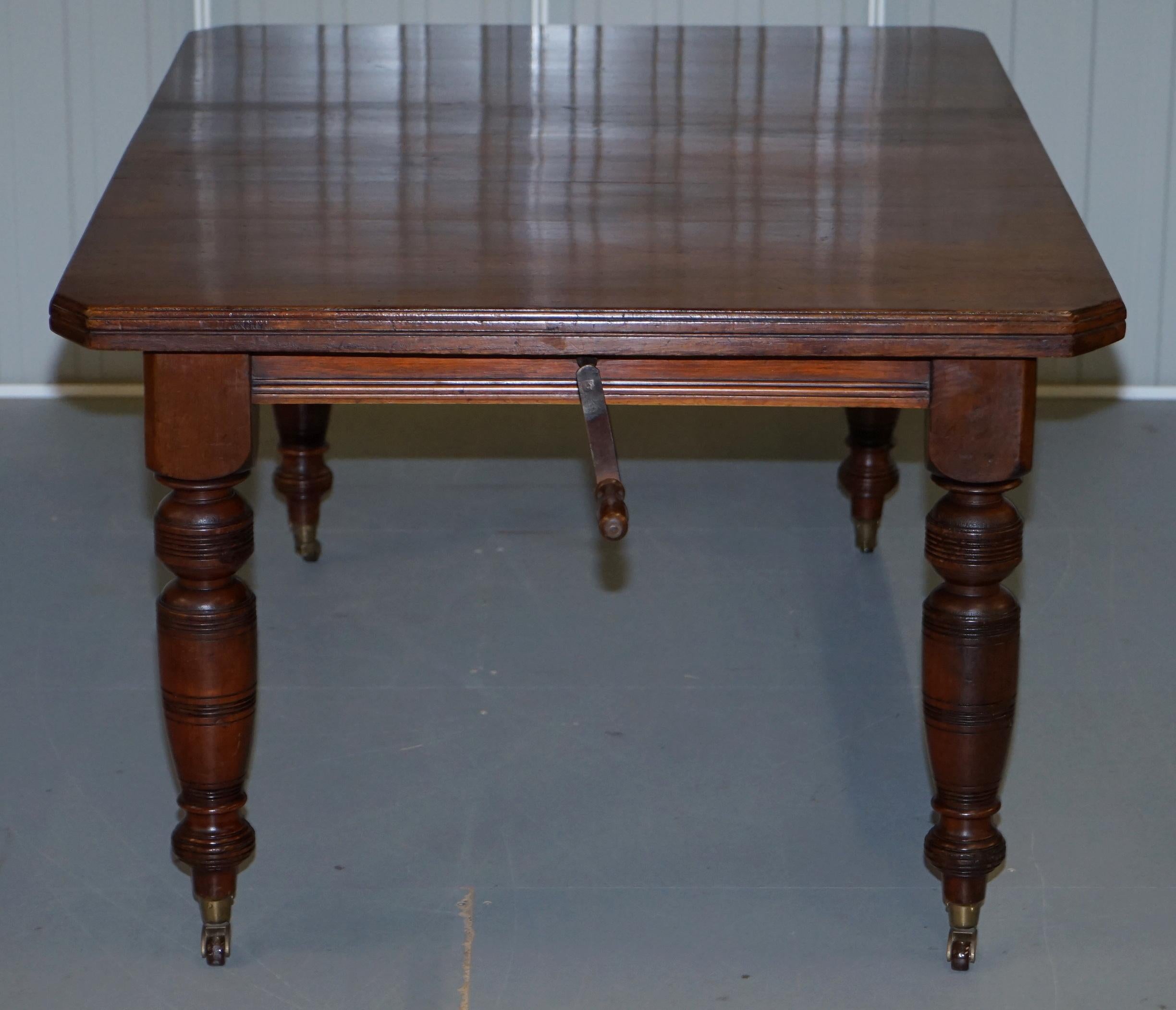 4-6 Person Victorian Mahogany Wind Out Dining Table with Porcelain Castors 5