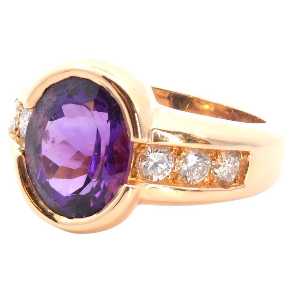 4, 80 carats amethyst and diamonds ring in 18k gold For Sale