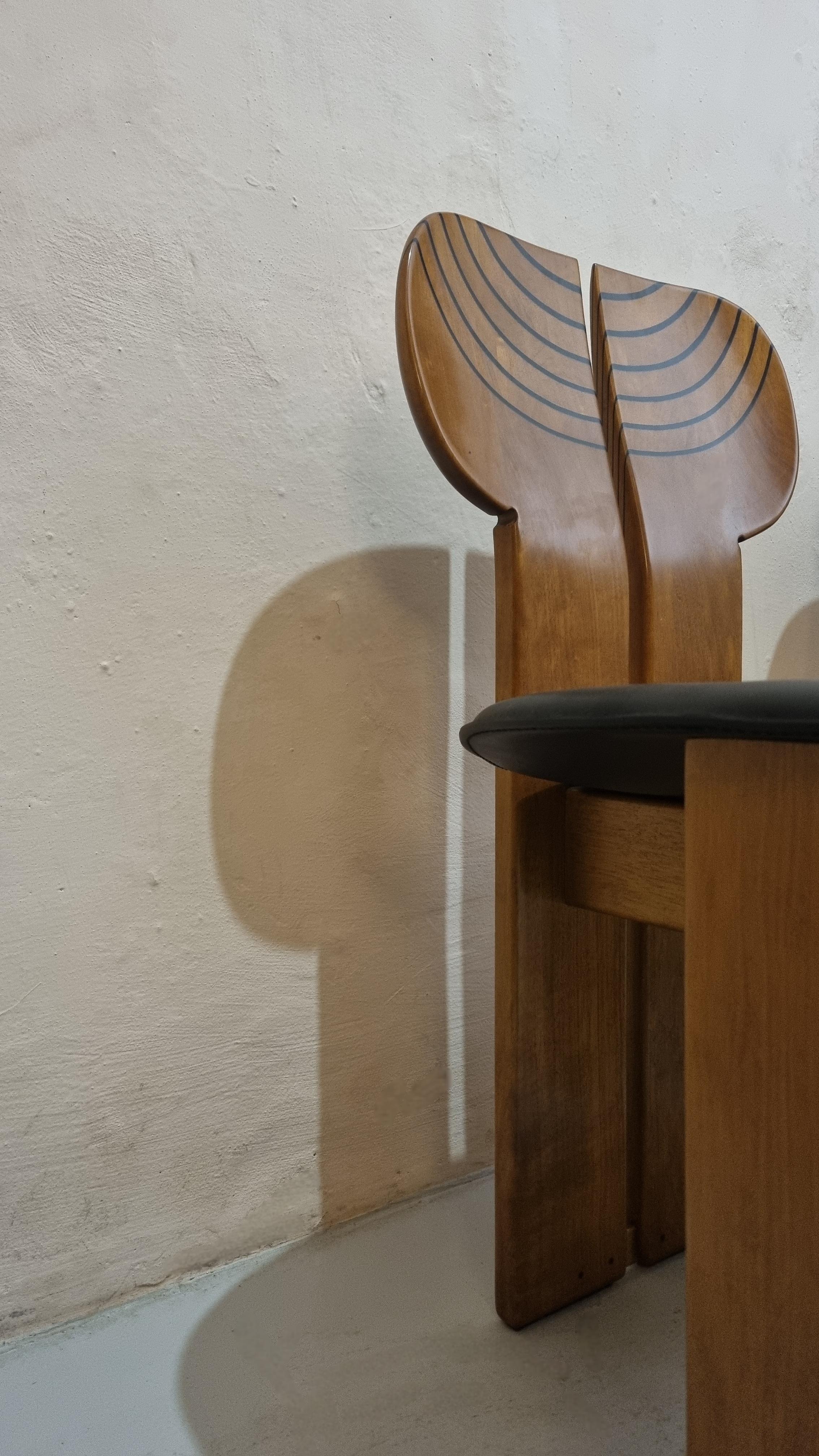 4 Africa chairs designed by Afra & Tobia Scarpa for Maxalto 1980s Artona series in vendita 2