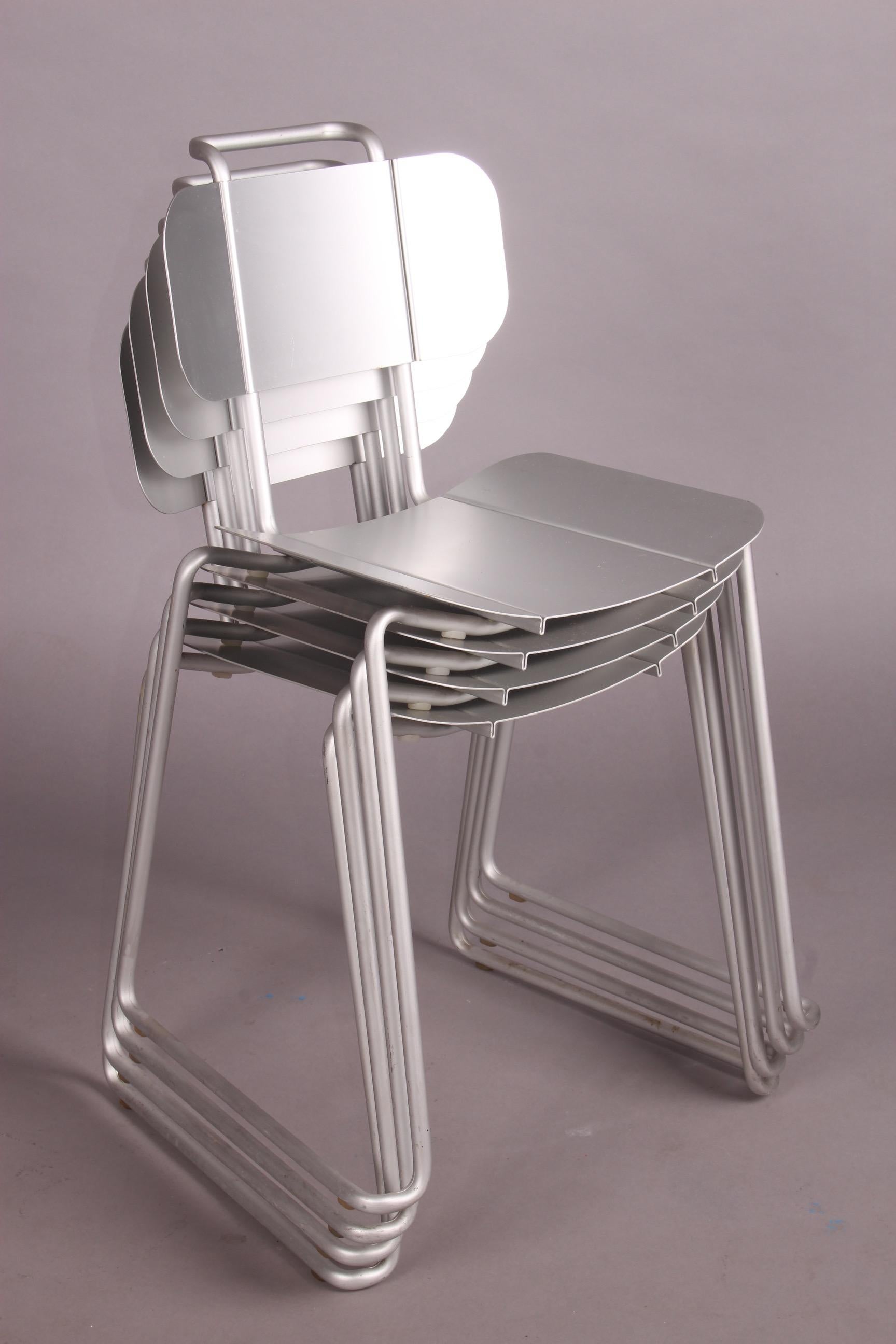 4 Aluminium Chairs In Good Condition In grand Lancy, CH
