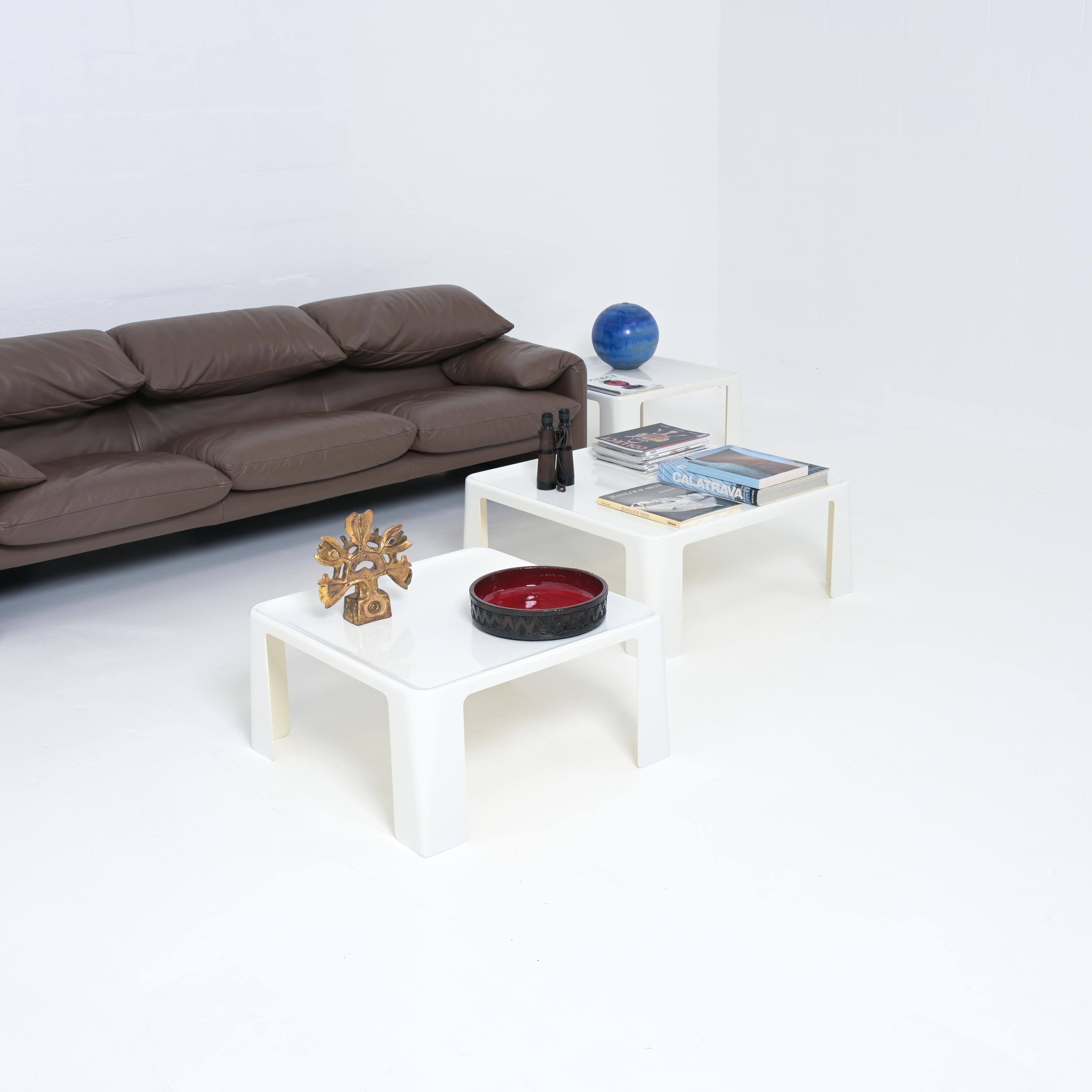 4 Amanta Couchtisch von Mario Bellini im Angebot 1