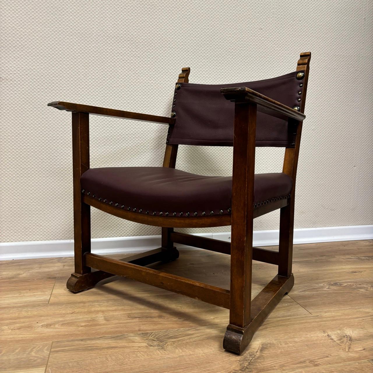 4 antique armchairs by Alfred Loos  Vienna 1930  walnut & leather For Sale 14
