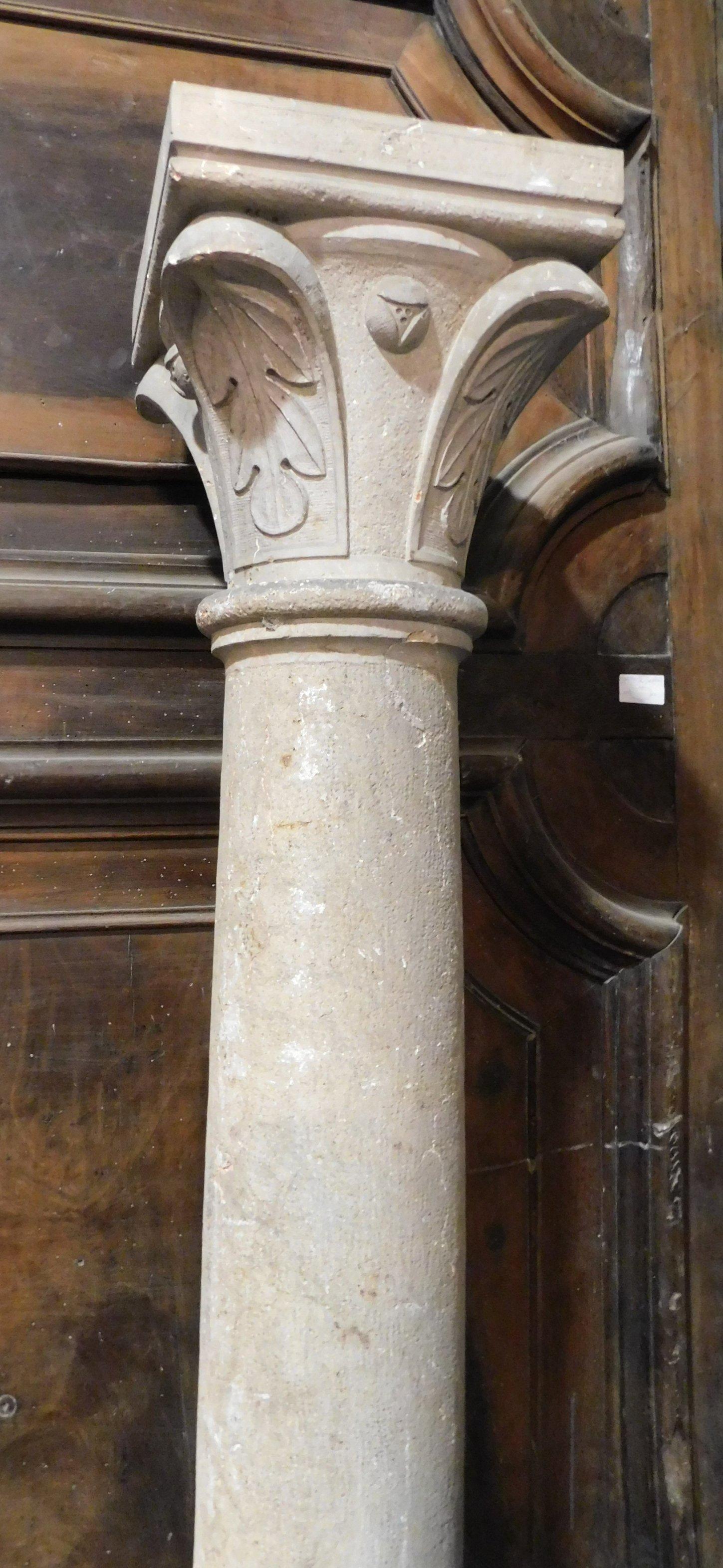 18th Century and Earlier 4 Antique Botticino Stone Columns, Bases and Sculpted Capitals, 1700, Italy