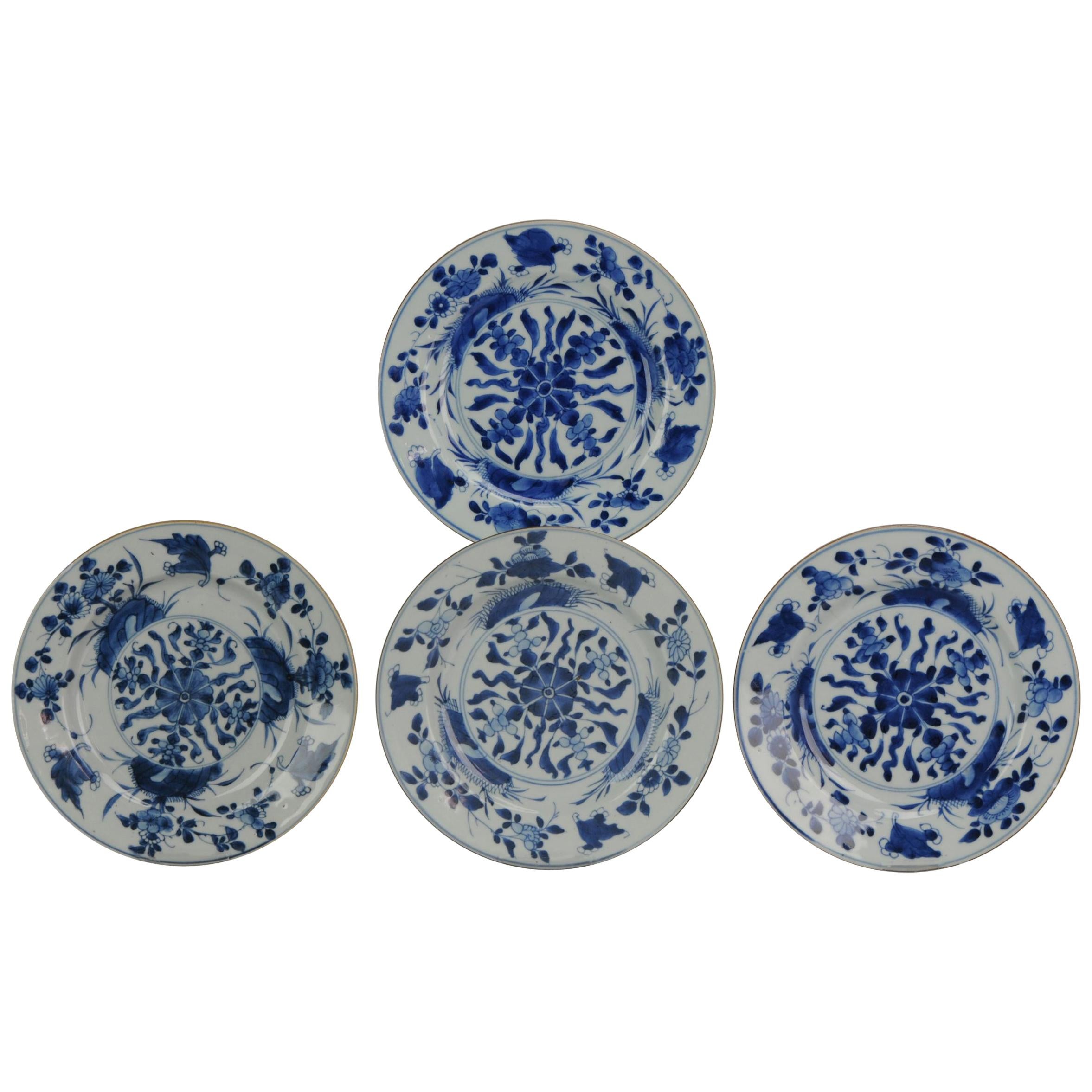Antiguo Plato de Porcelana China Siglo XVIII Periodo Kangxi Azul Blanco