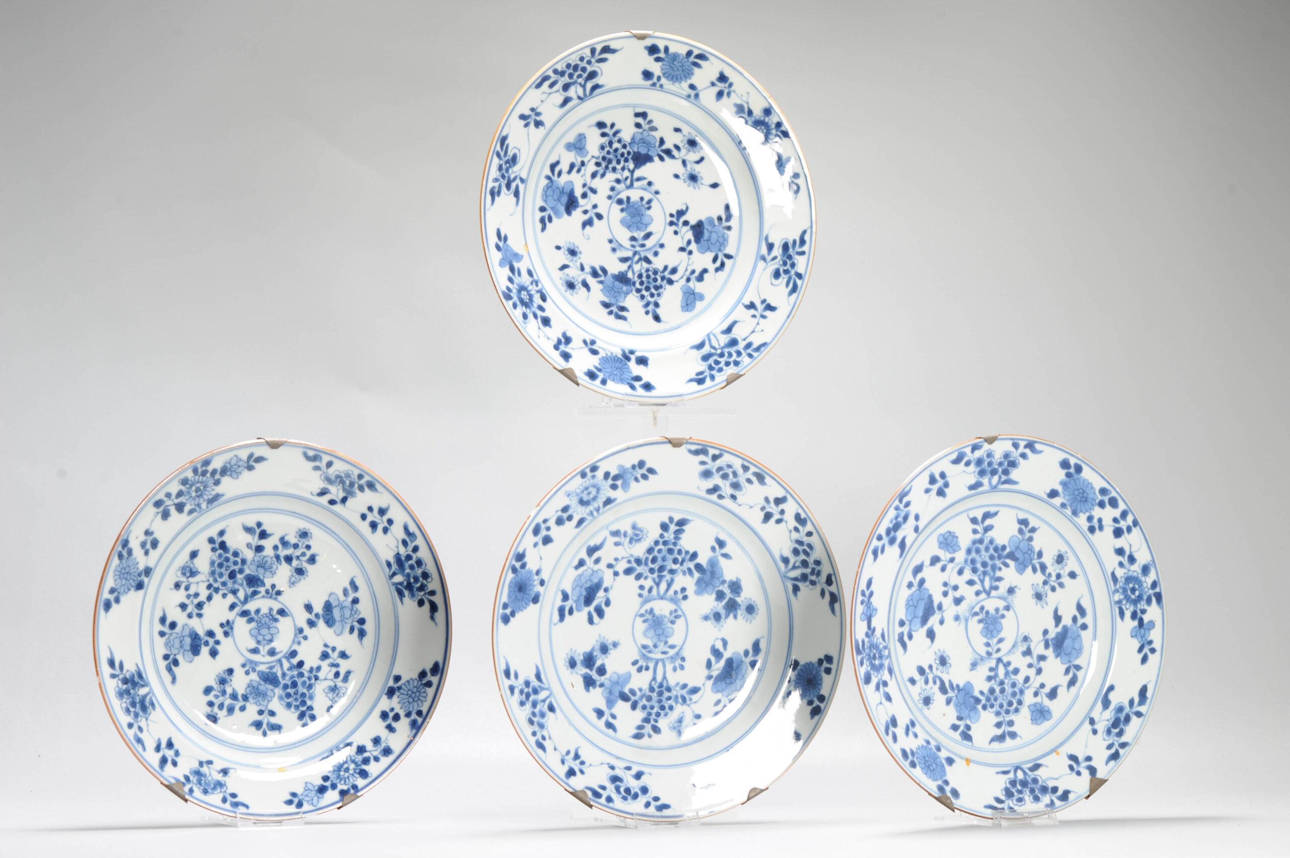 #4 Antique Chinese Porcelain Kangxi Period Blue and White Set Dinner Plates For Sale 6