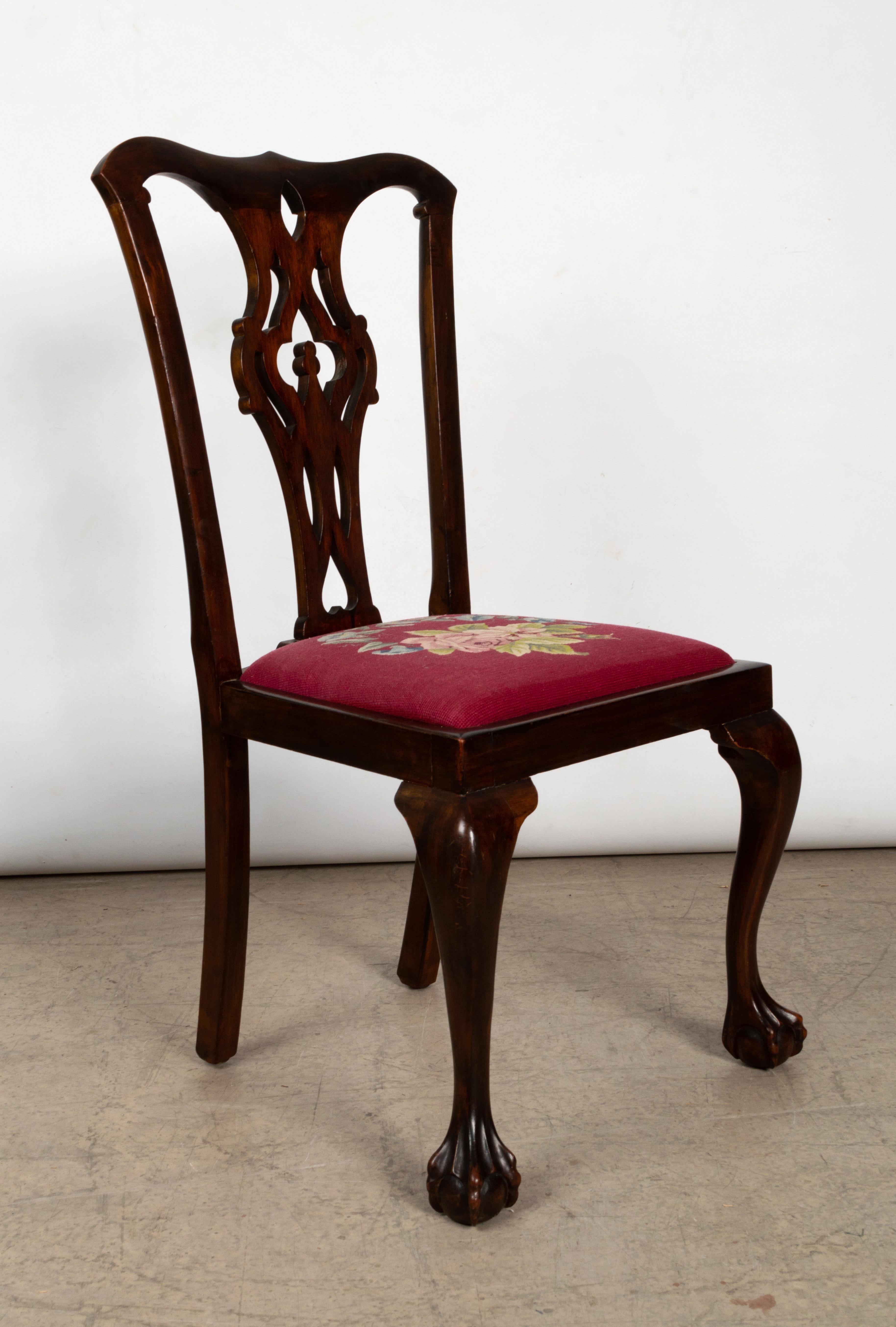 4 Antique English 19th Century Chippendale Revival Mahogany Chairs For Sale 14
