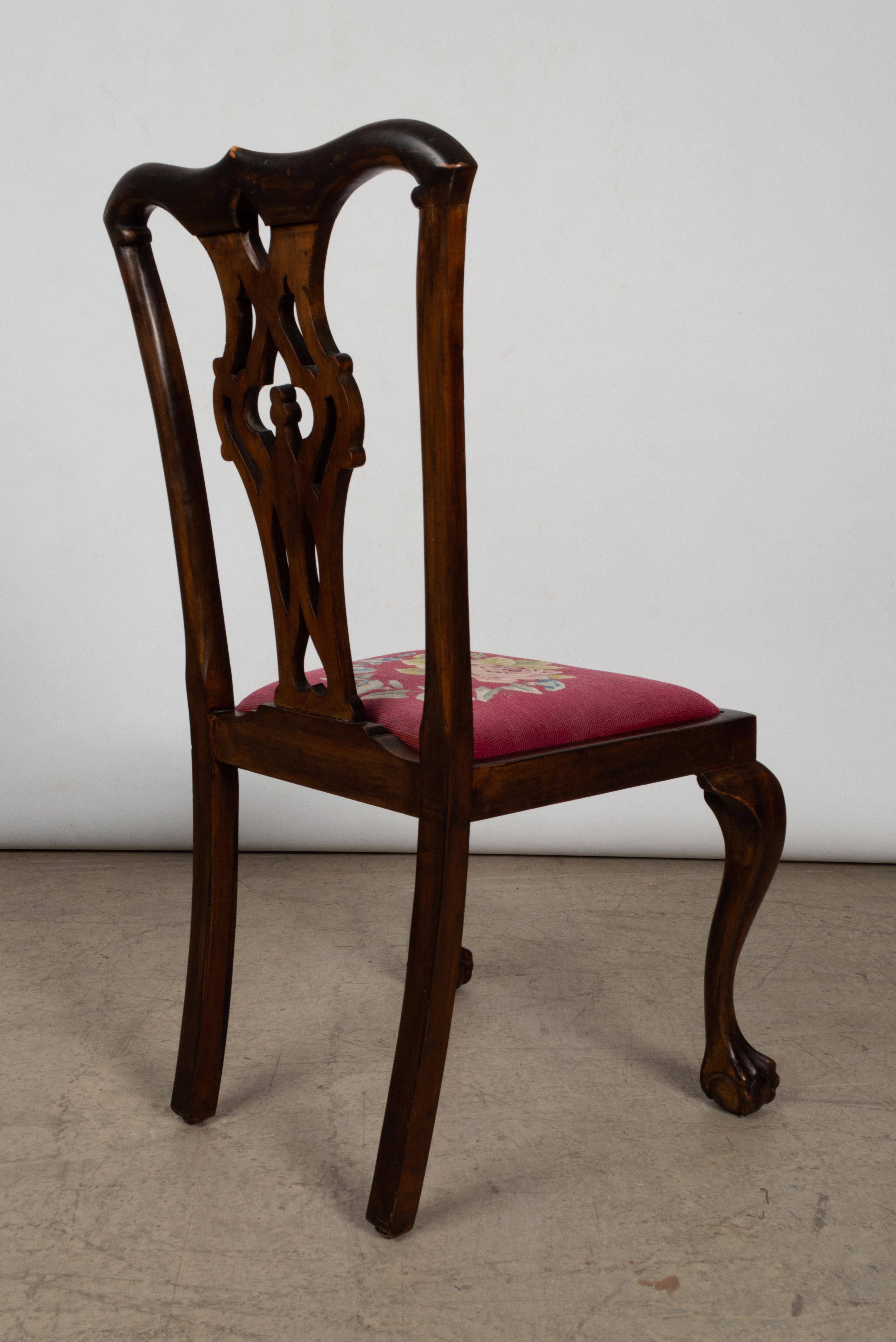 4 Antique English 19th Century Chippendale Revival Mahogany Chairs For Sale 17