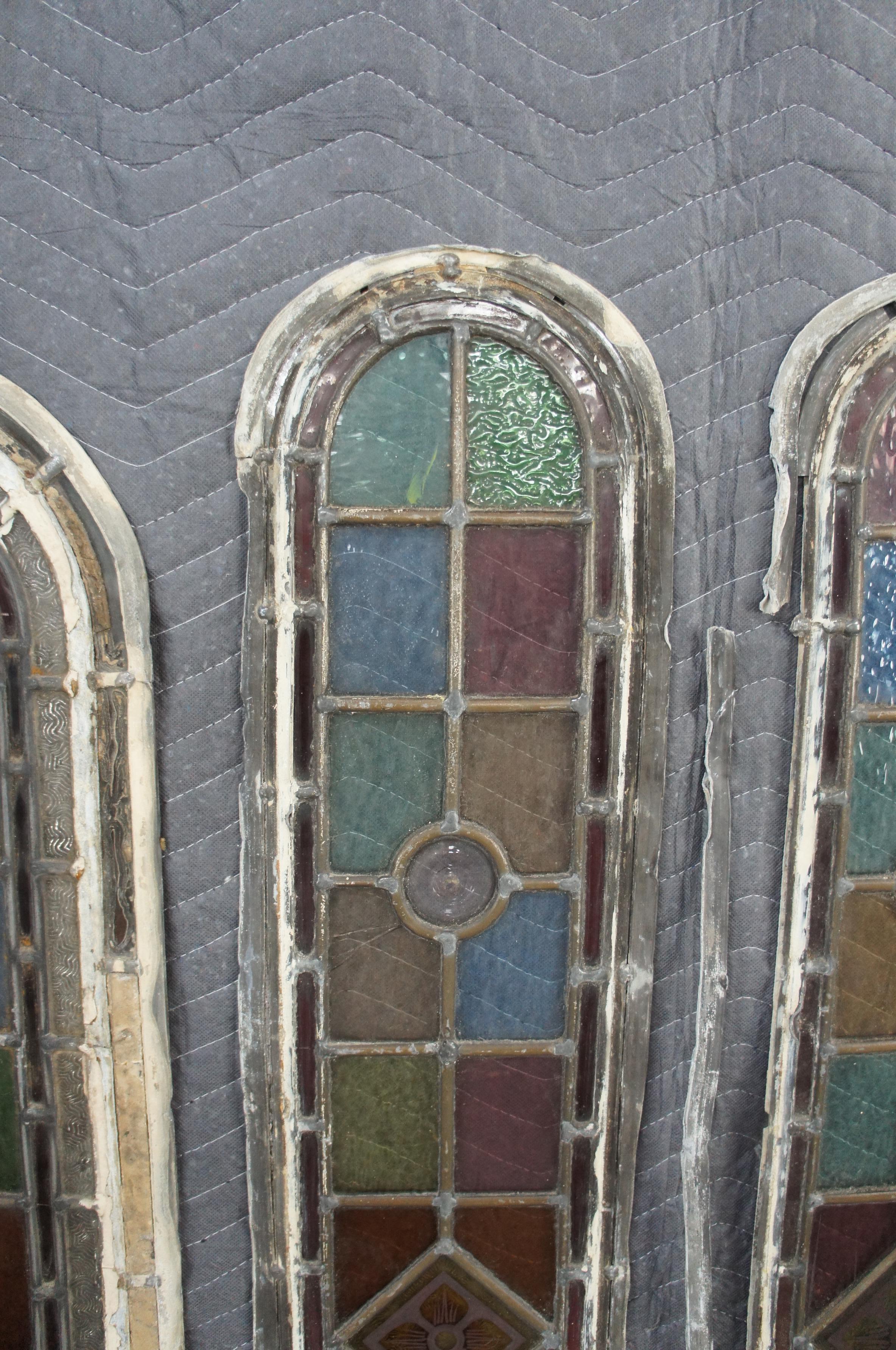 4 Antique English Edwardian Era Hand Painted Arched Leaded Stained Glass Windows For Sale 5