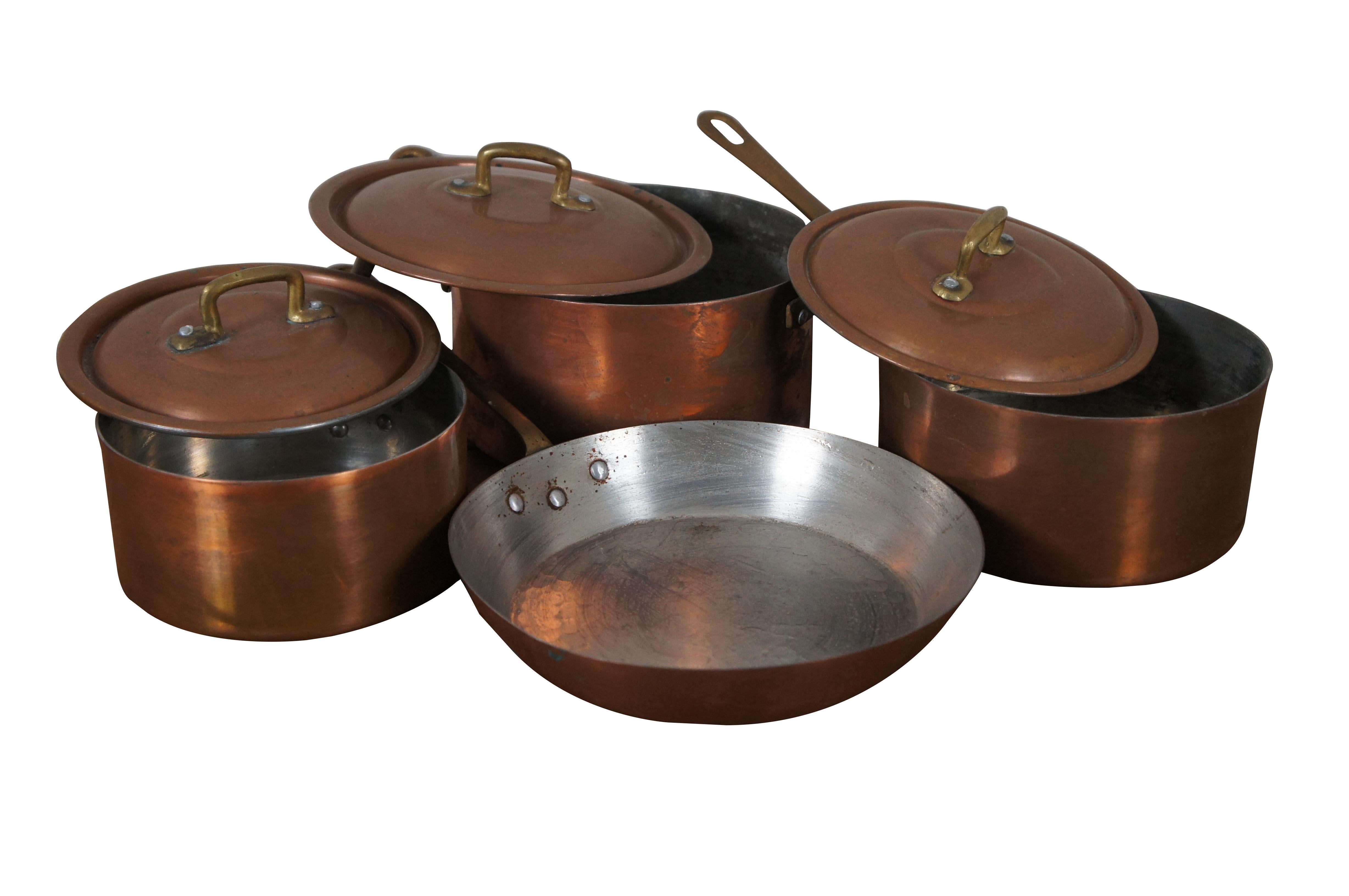 Set of 3 antique French Banon copper sauce pots / pans with lids plus one skillet / saute pan, all with hammered bottoms and brass handles.

Frying Pan - 17.5” x 9.25” x 2” / Number 20 Pot & Lid - 11.75” x 8.75” x 6” / Number 18 Pot & Lid - 15” x