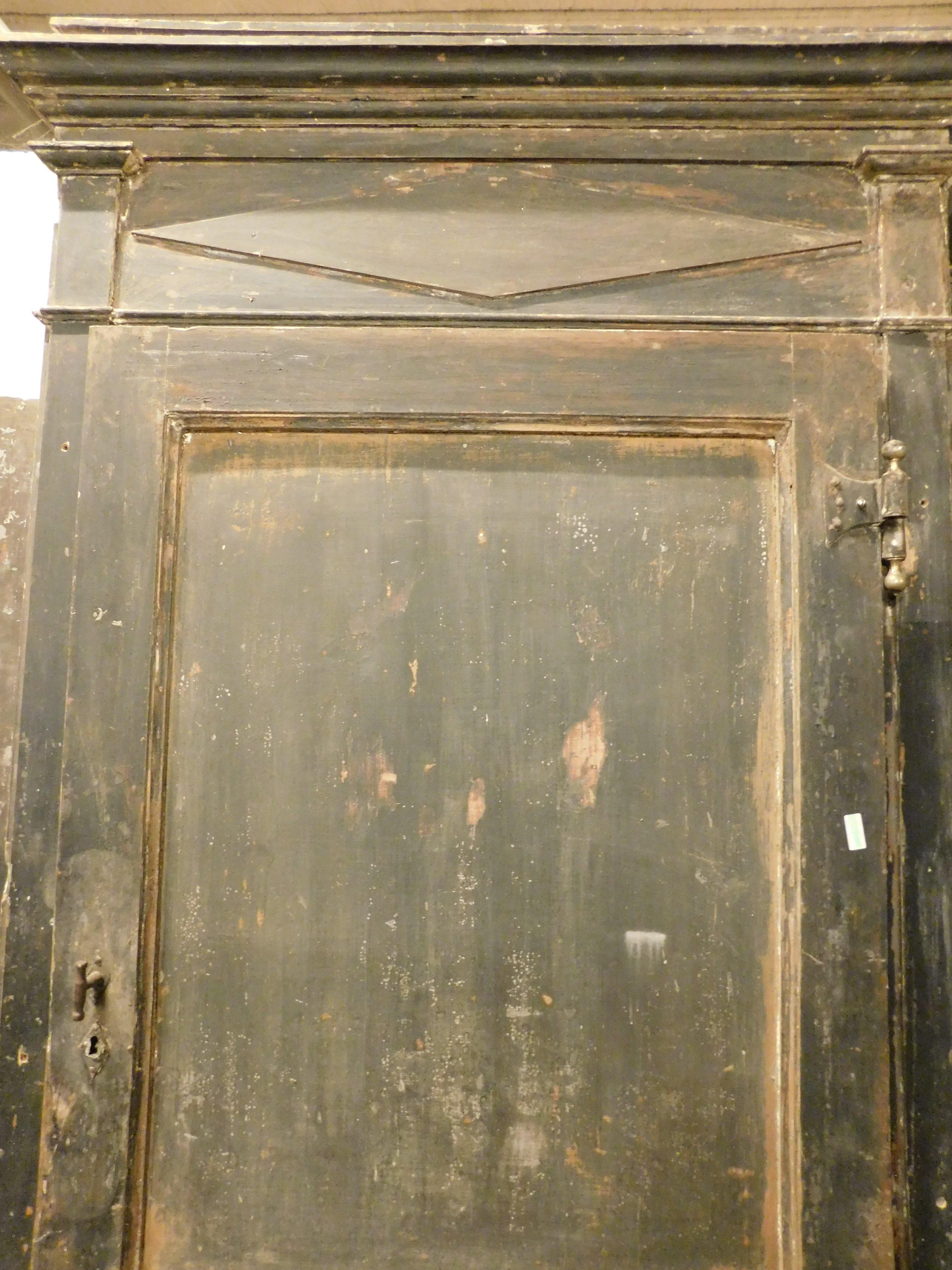 4 antique lacquered doors, first patina and original frame, Italy For Sale 1
