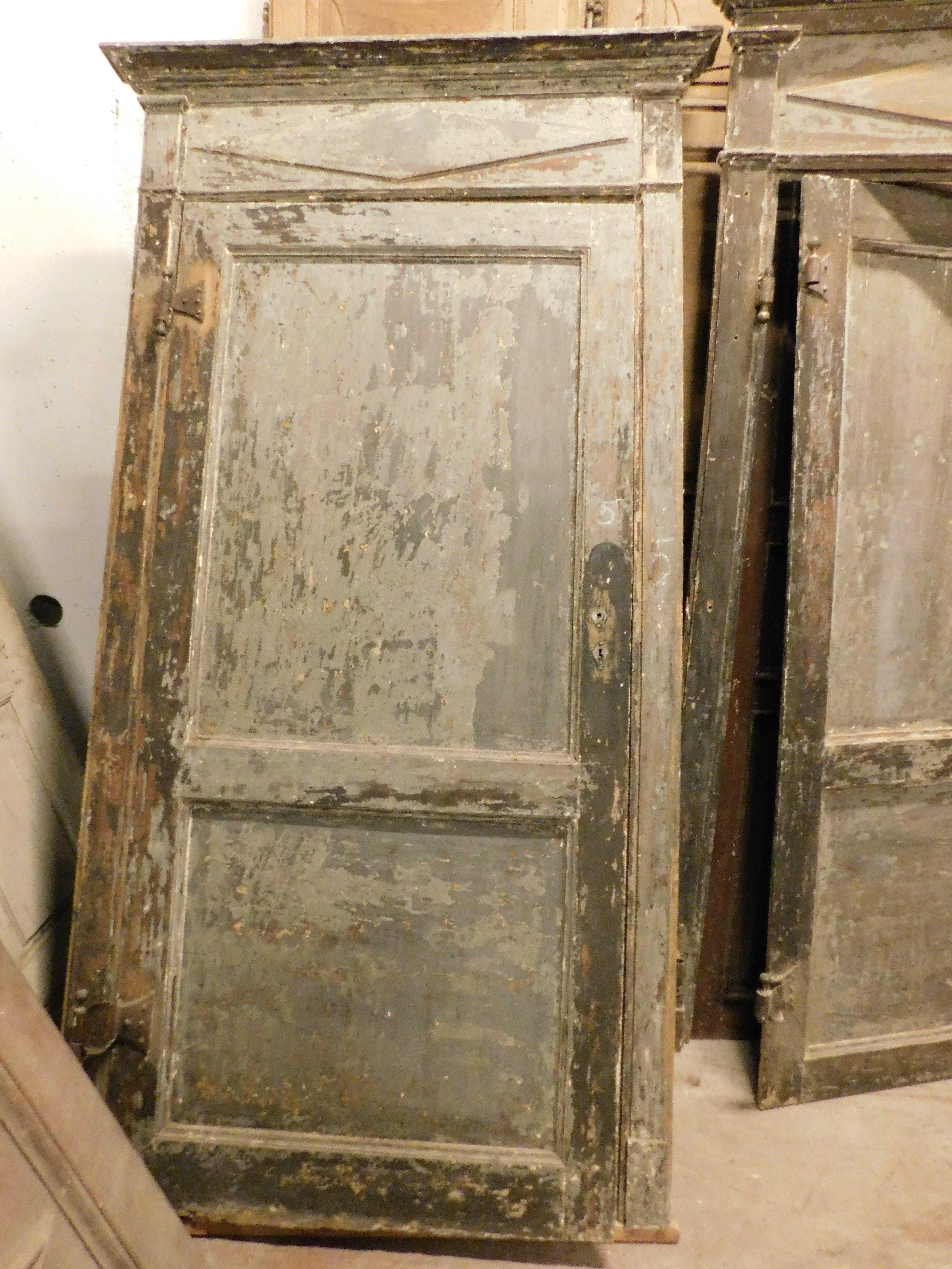 4 antique lacquered doors, first patina and original frame, Italy For Sale 2