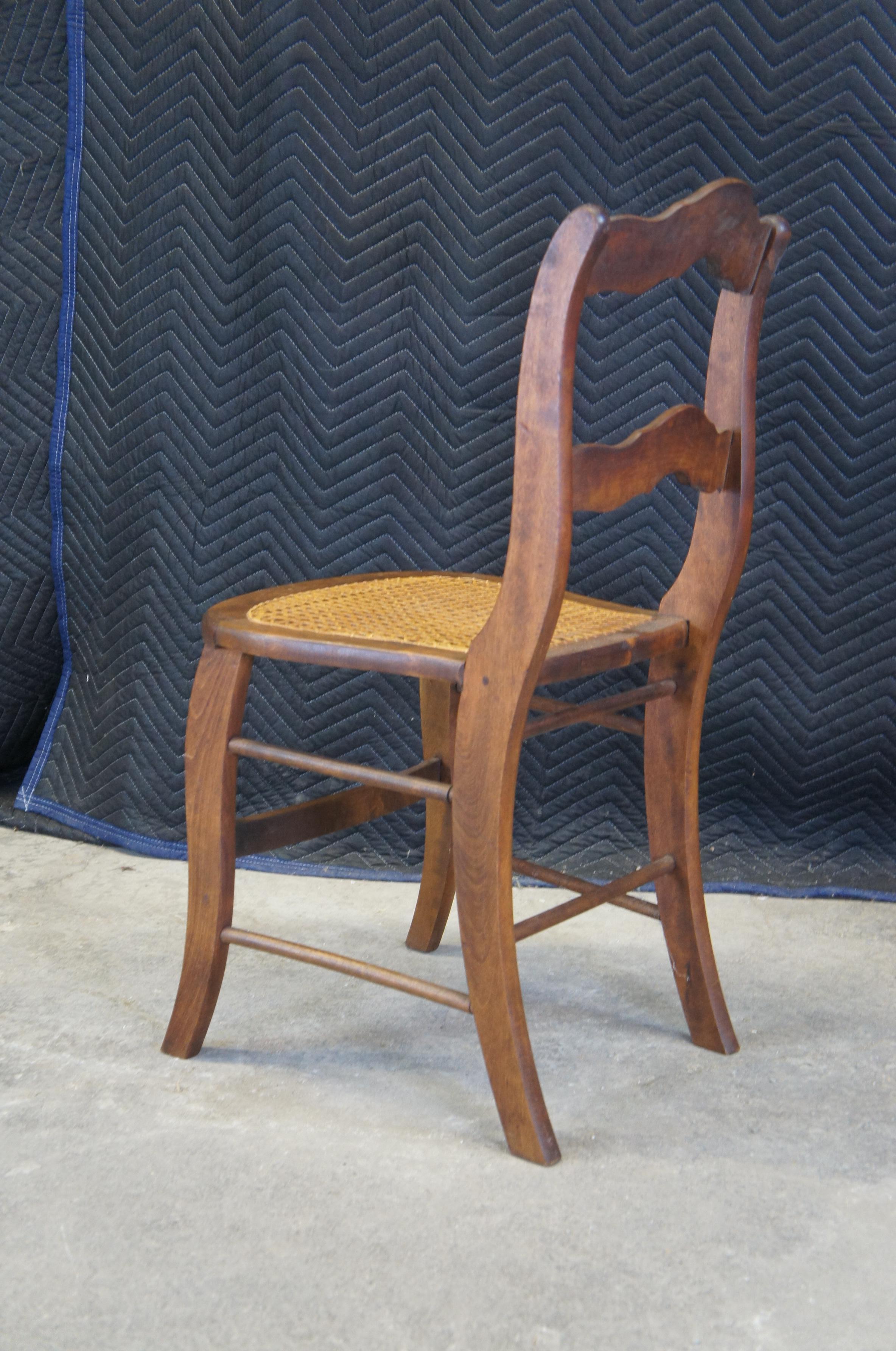 19th Century 4 Antique Late Victorian American Oak Ladderback Dining Side Chairs Cane Seat
