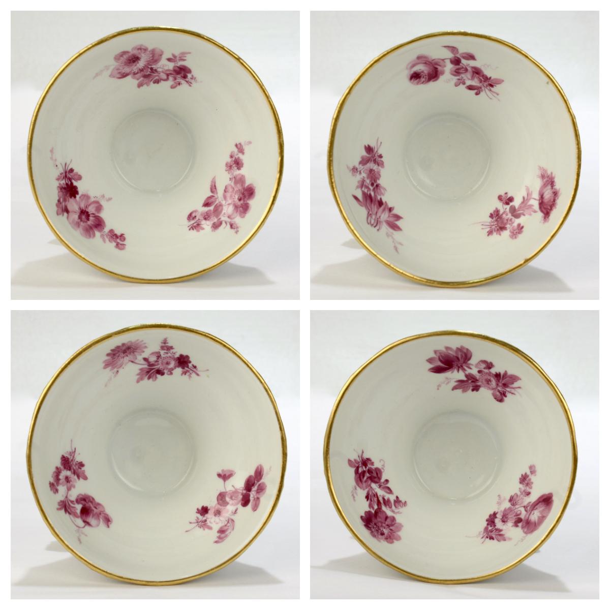 4 Saleros Frauenkopf antiguos de porcelana de Meissen con pie y flores de color puce siglo XIX en venta