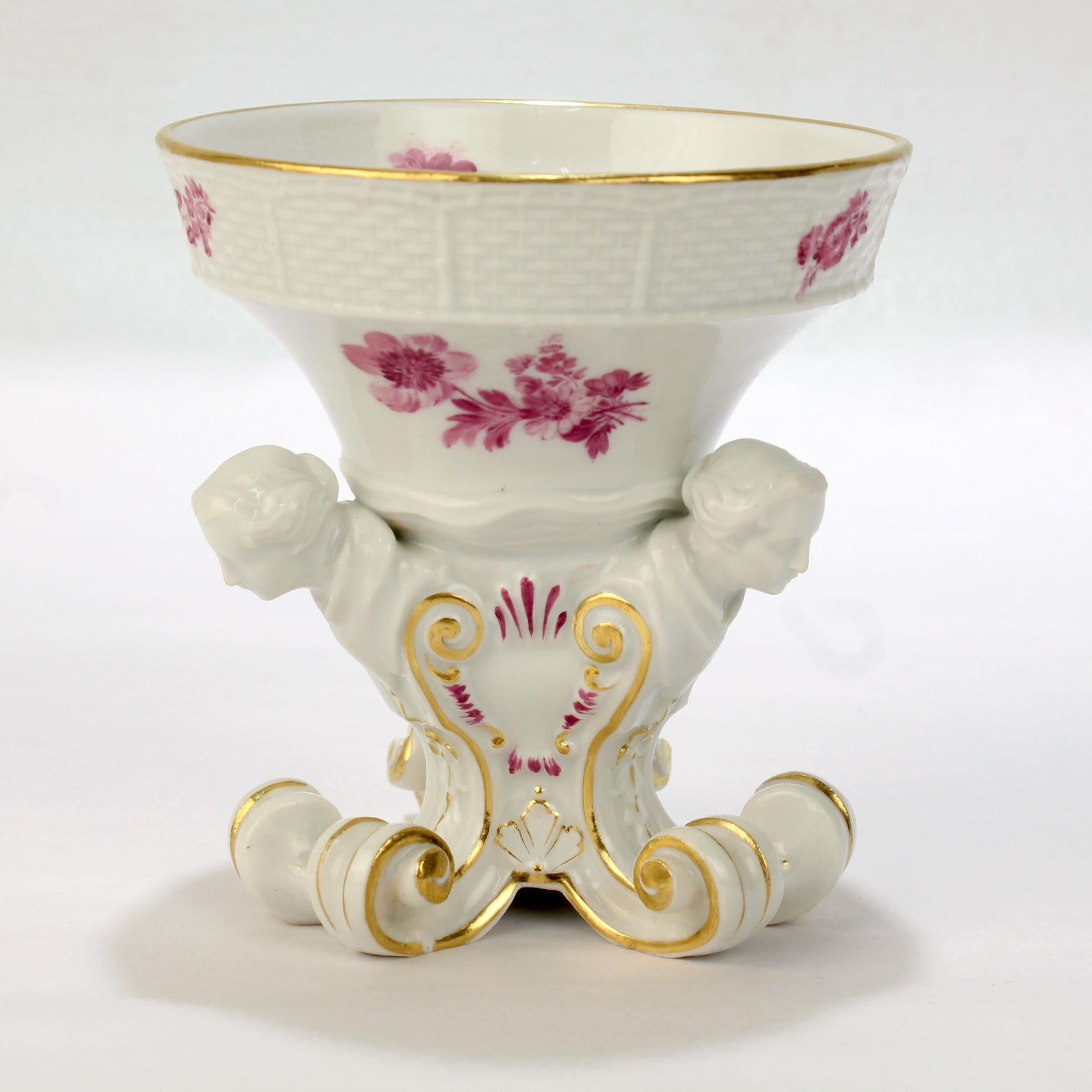 4 Antique Meissen Porcelain Footed Frauenkopf Salt Cellars with Puce Flowers For Sale 2