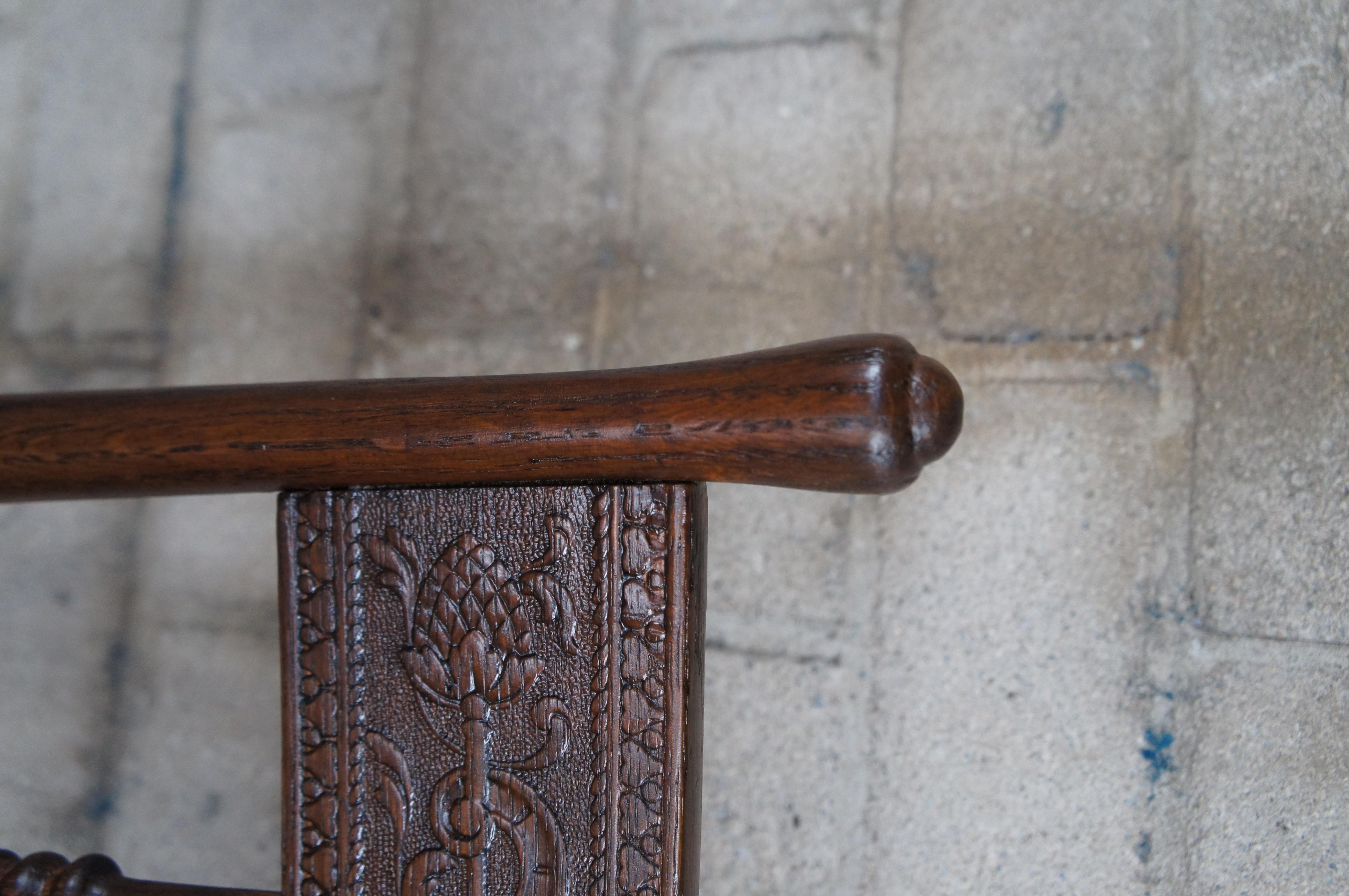 4 Antike Eiche Presse zurück geschnitzt Esszimmerstühle Cane Seat Spindled (Gehstock) im Angebot