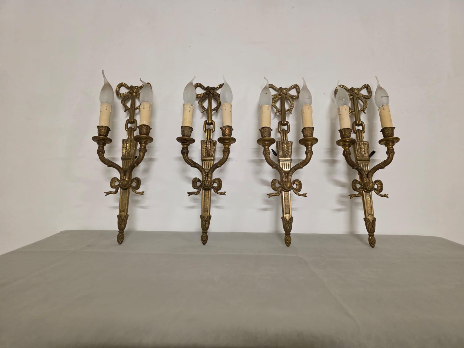 4 applique in bronzo dorato stile Luigi XVI in vendita 5