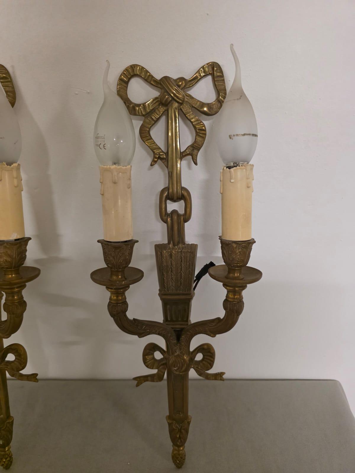 Mid-20th Century 4 applique in bronzo dorato stile Luigi XVI in vendita