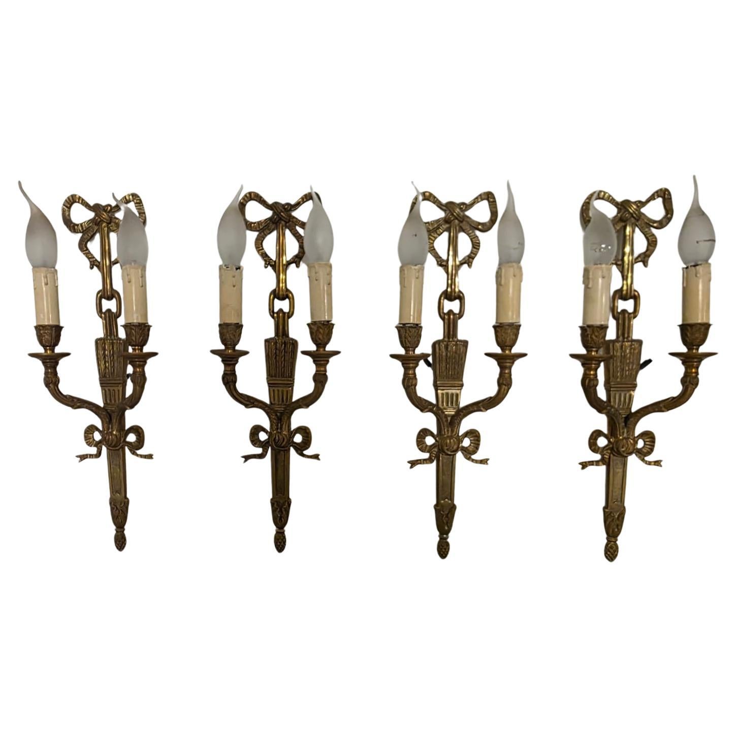 4 applique in bronzo dorato stile Luigi XVI in vendita