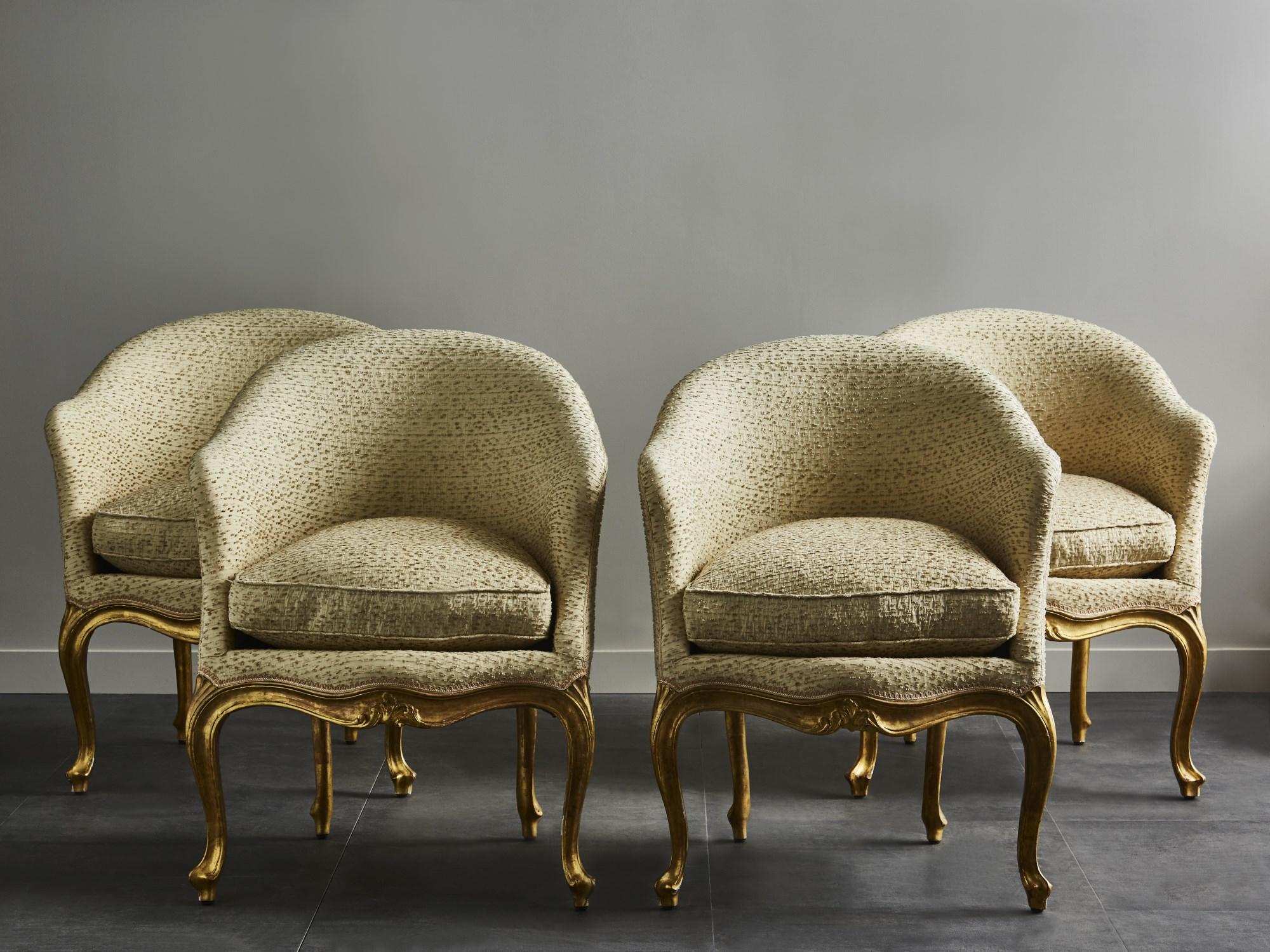 4 fauteuils de style Louis XIV, en bois doré.
France, 19ème siècle.