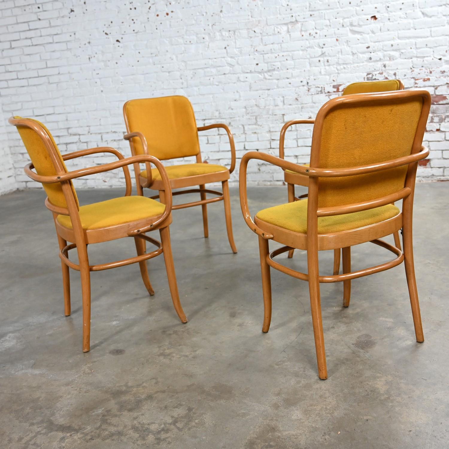 4 chaises de salle à manger Bauhaus en hêtre courbé J Hoffman Prague 811 style Thonet en vente 14