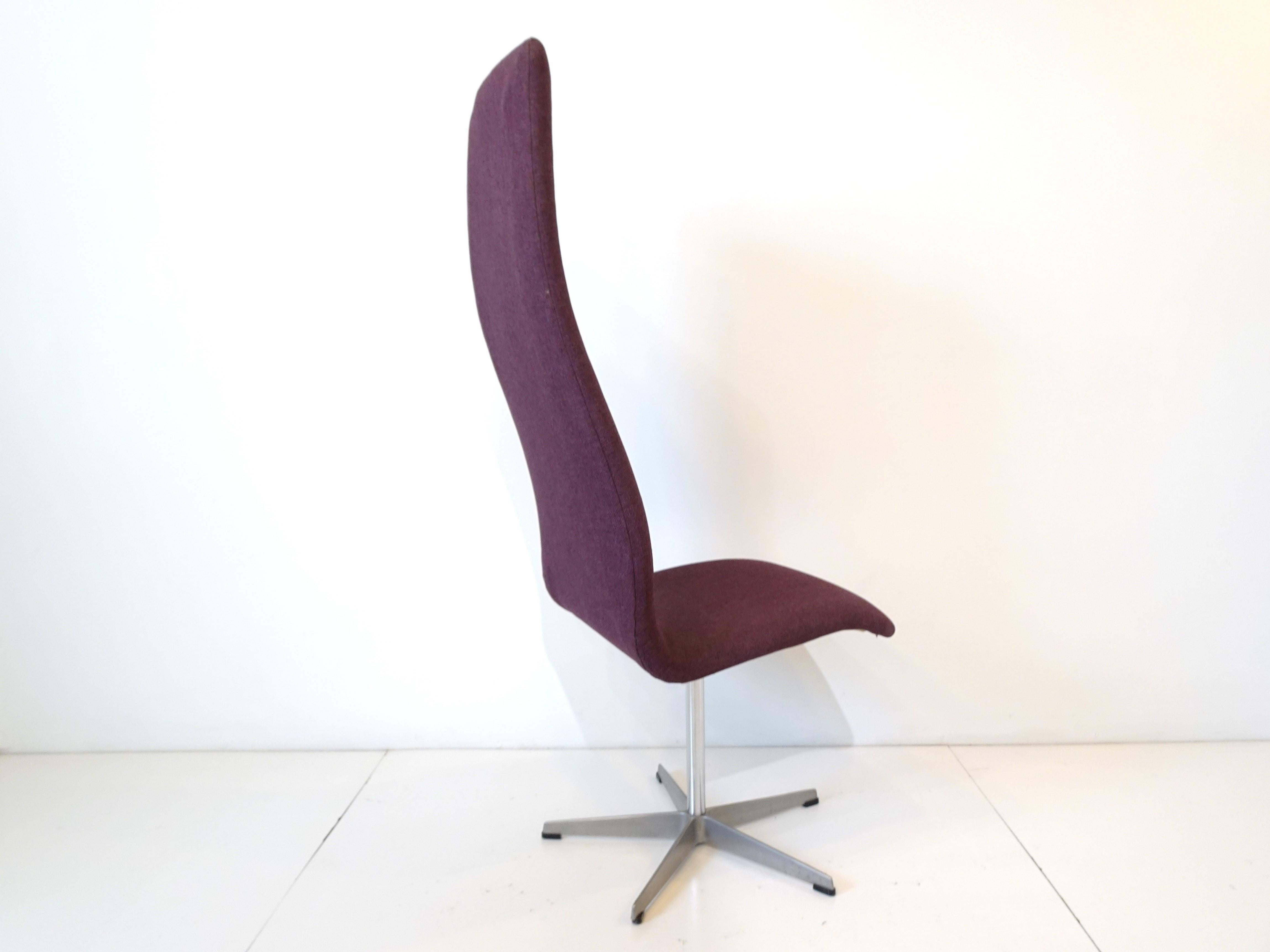 Arne Jacobsen Mid Century Esszimmerstühle Dänemark (Polster) im Angebot