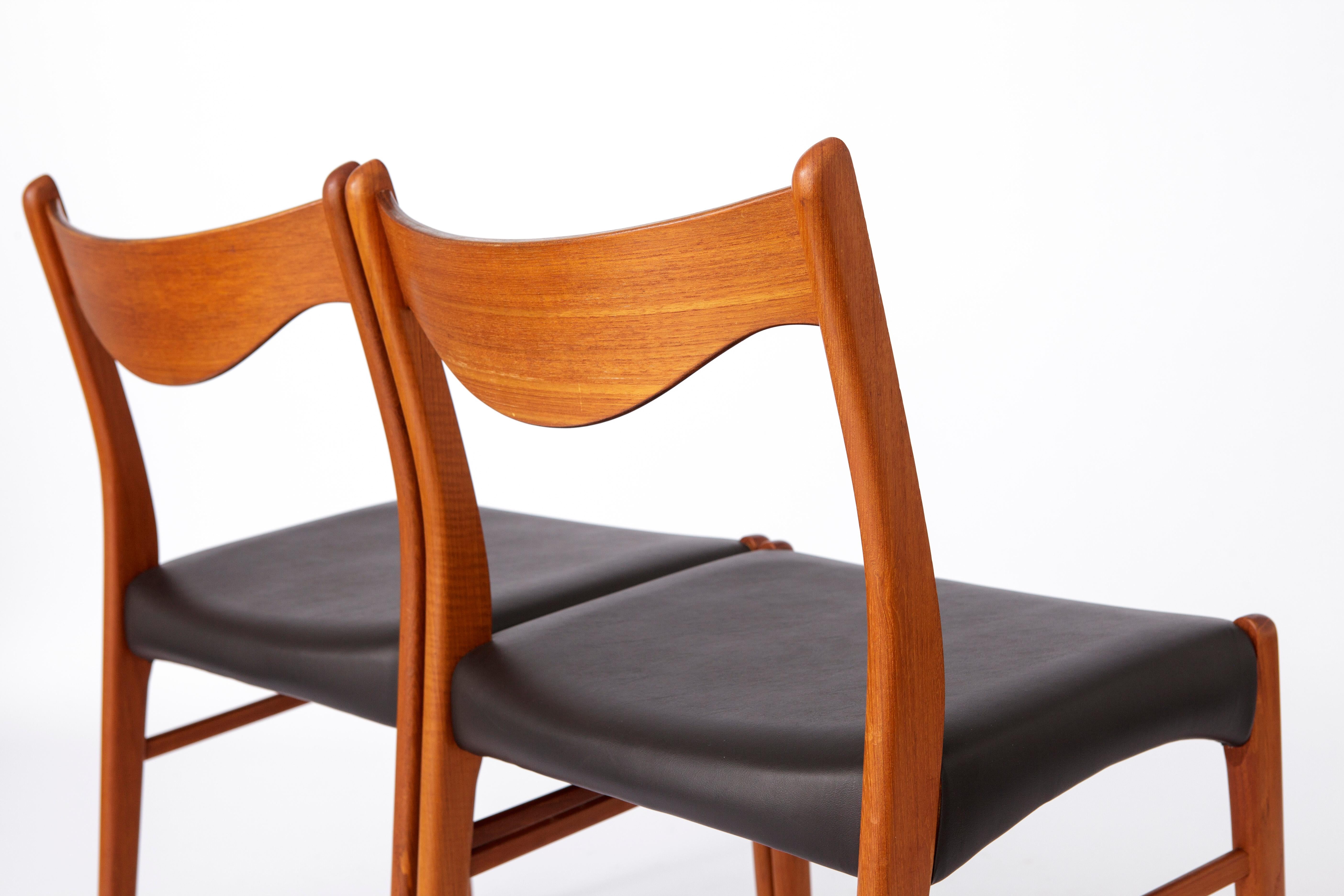 4 Arne Wahl Iversen Mid century teak dining chairs Glyngøre Stolefabrik, model G (Mitte des 20. Jahrhunderts) im Angebot