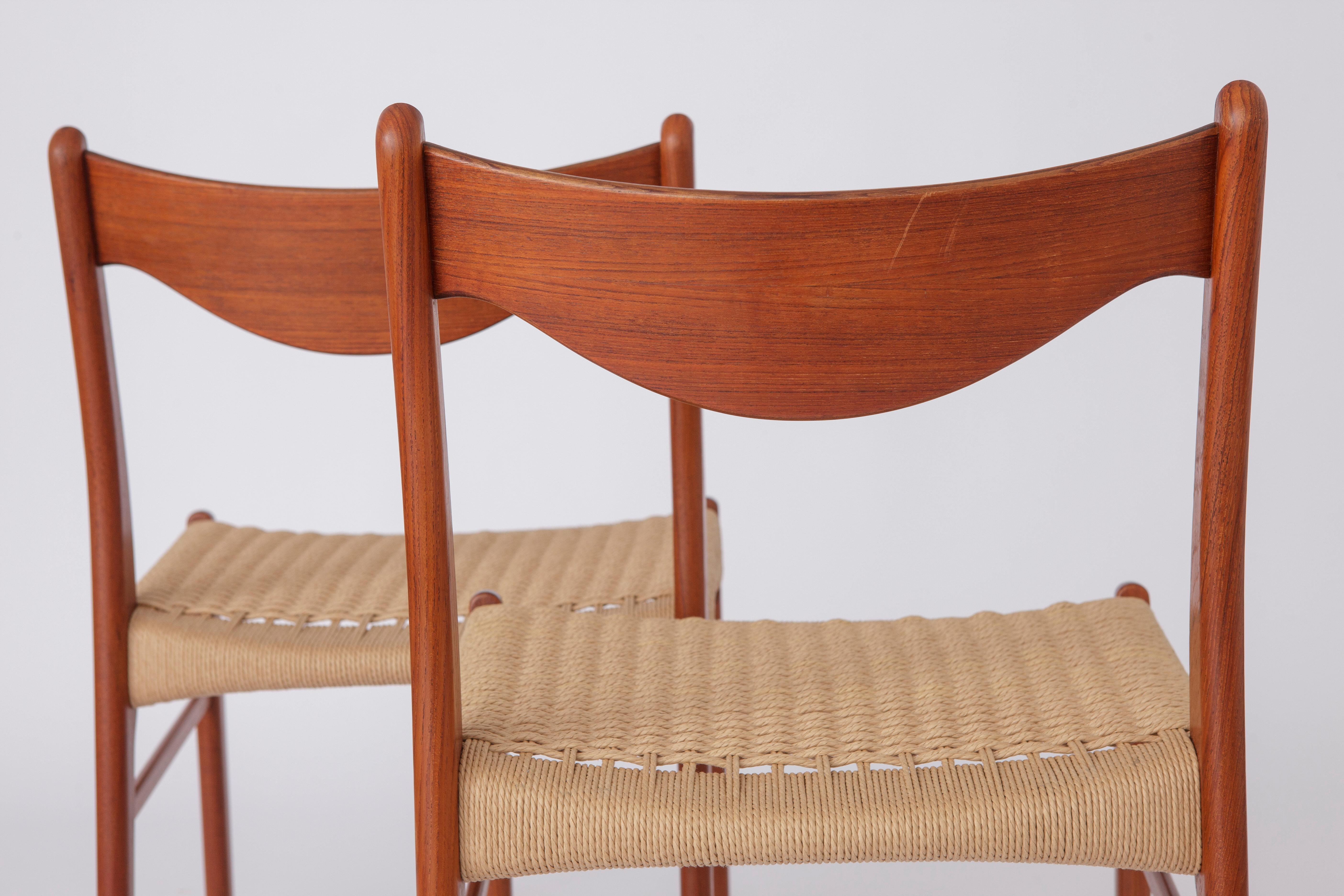 Mid-20th Century 4 Arne Wahl Iversen Midcentury Teak Dining Chairs with Papercord Seats 1960s