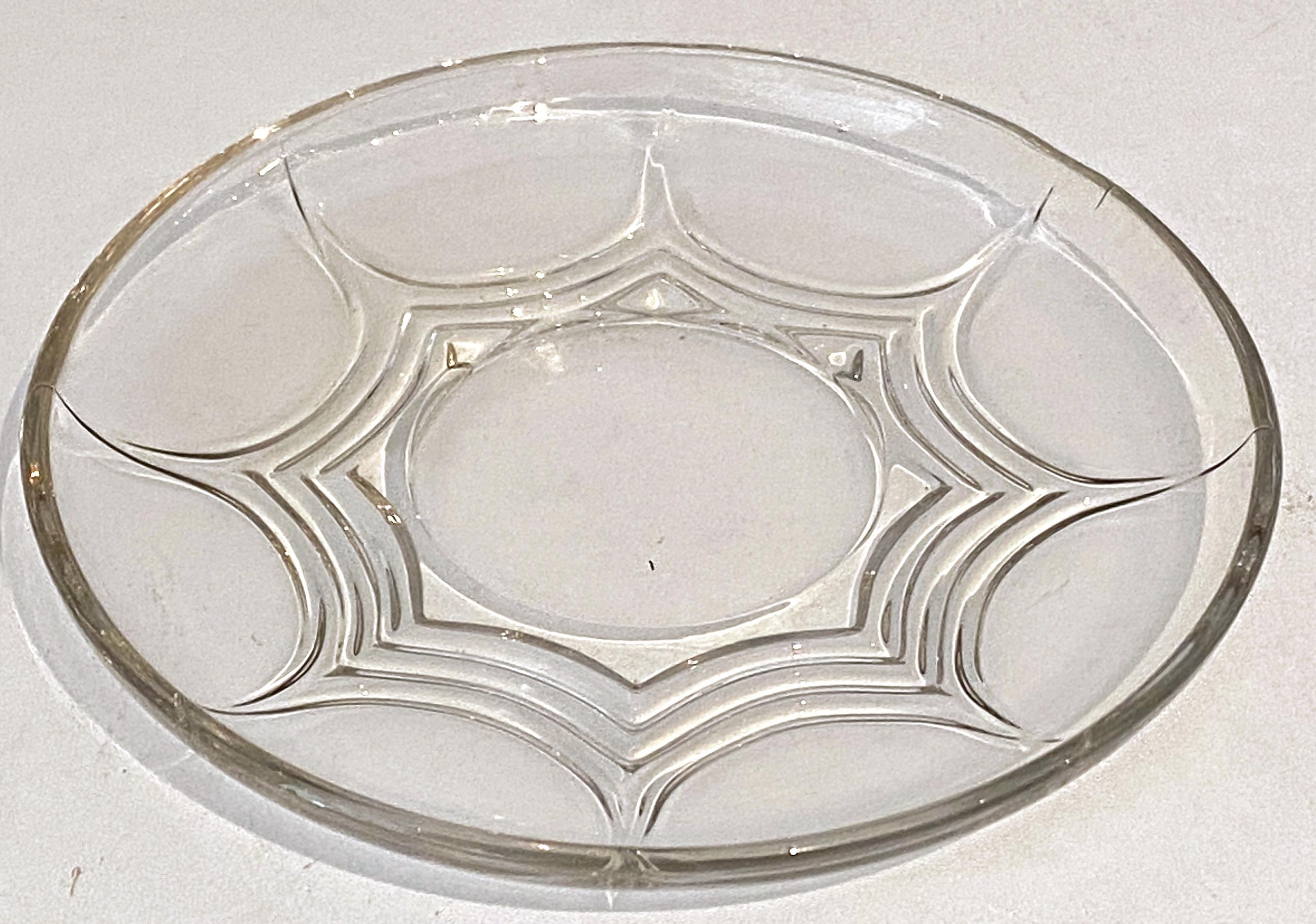 4 Art Deco Heisey Glass 'Stanhope' Cups & Saucers, by Walter Von Hessen In Good Condition For Sale In West Palm Beach, FL
