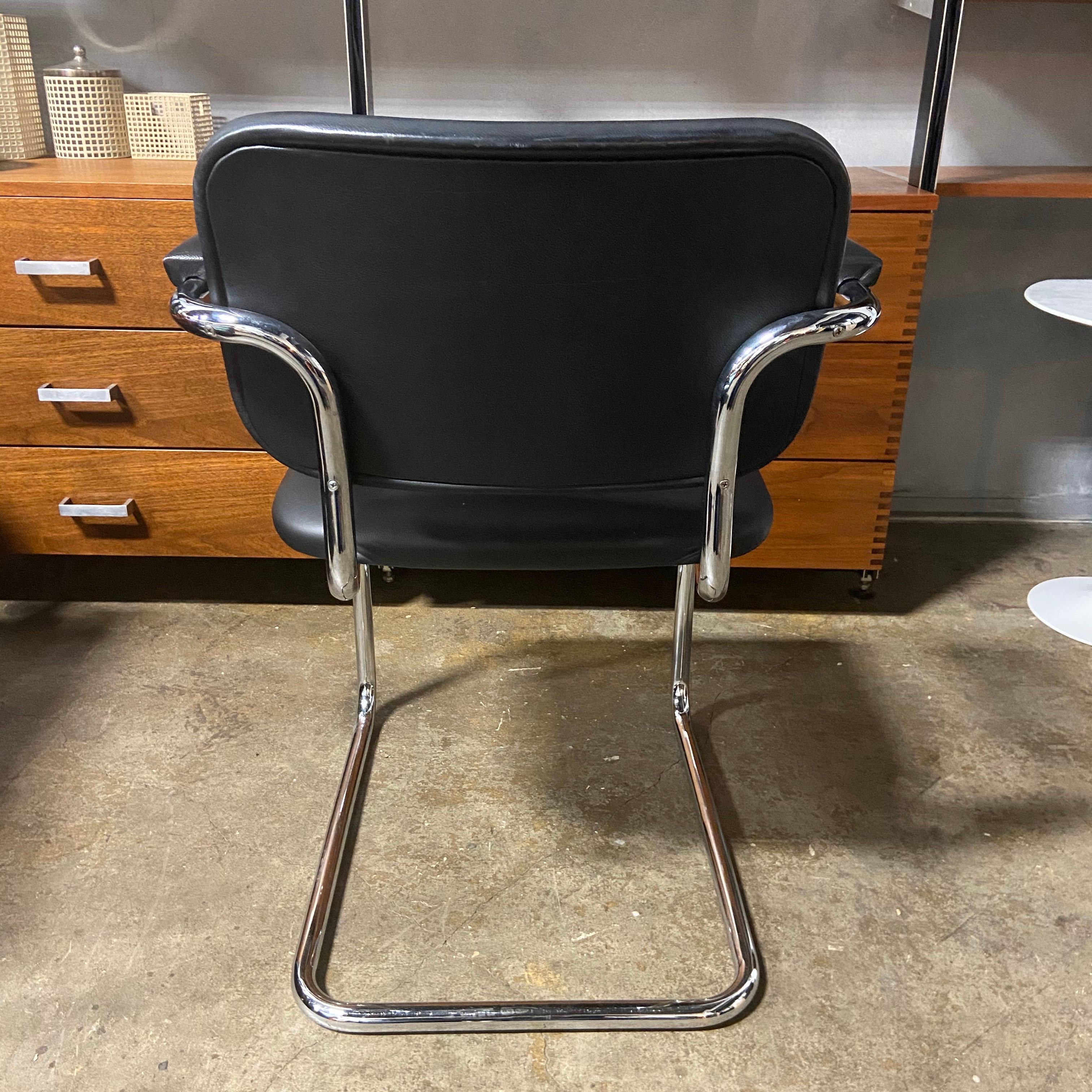 20th Century 4 Authentic Midcentury Cesca Chairs by Marcel Breuer for Knoll