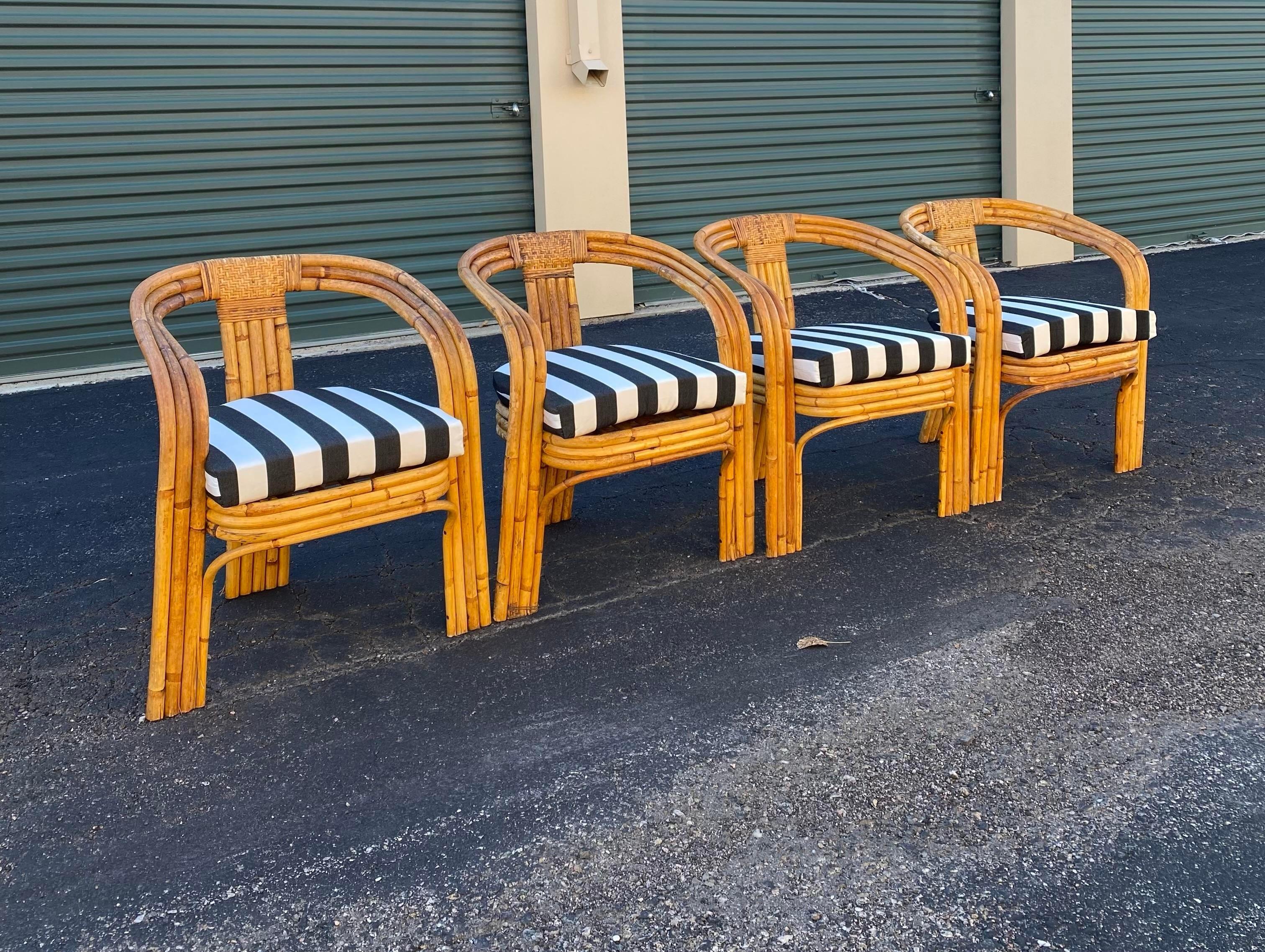 Mid-Century Modern (4) Fauteuils sculpturaux en rotin courbé de style Axel Enthoven en vente
