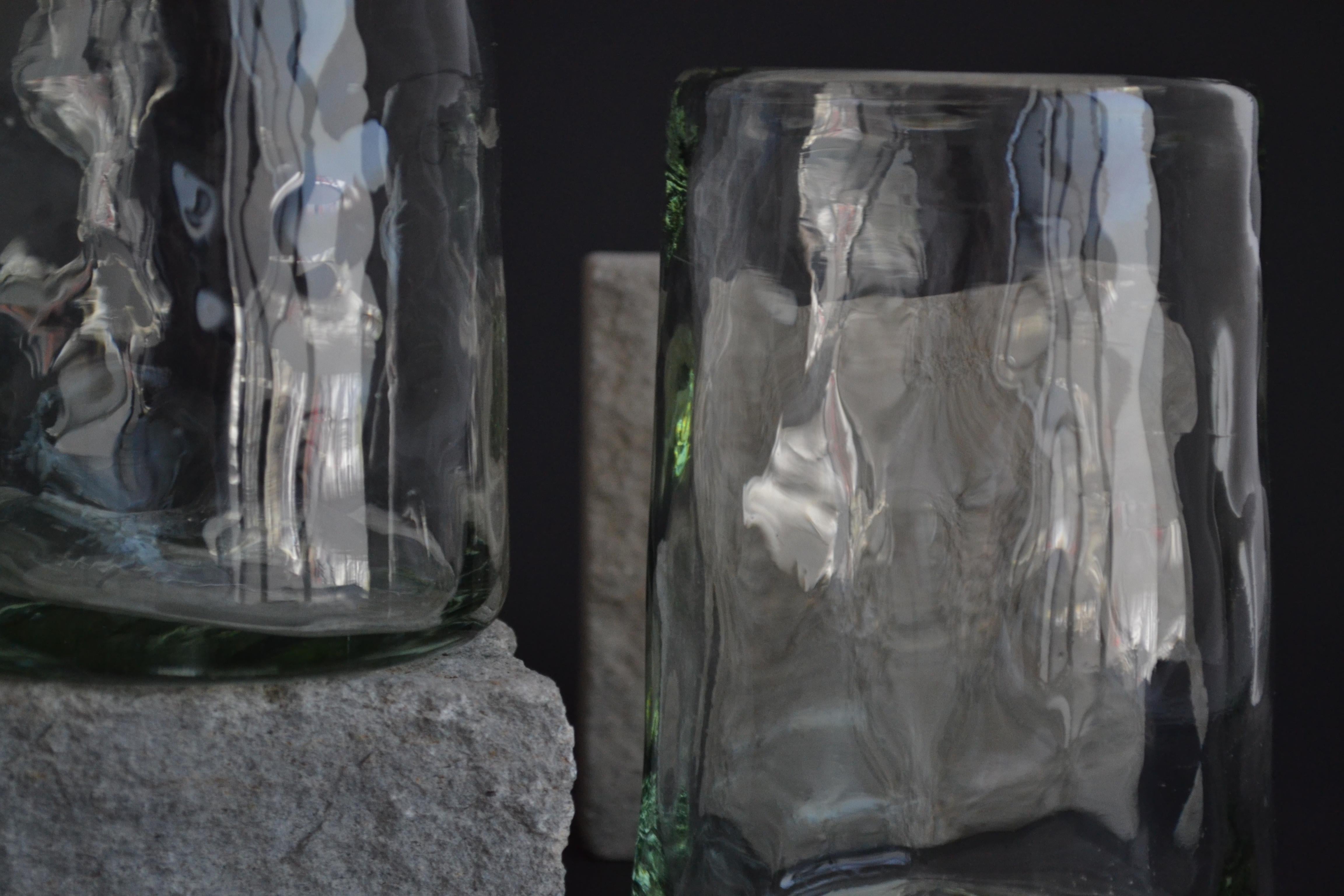 4 Bier-Cocktail-Gläser, mundgeblasenes Bio-Glas in unregelmäßiger Form aus 100% Recyclingglas  (Organische Moderne) im Angebot