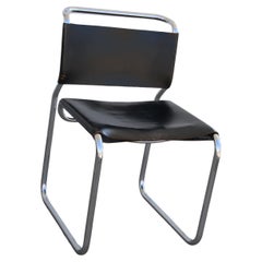 (4) Silla auxiliar Nicos Zographos de cuero negro
