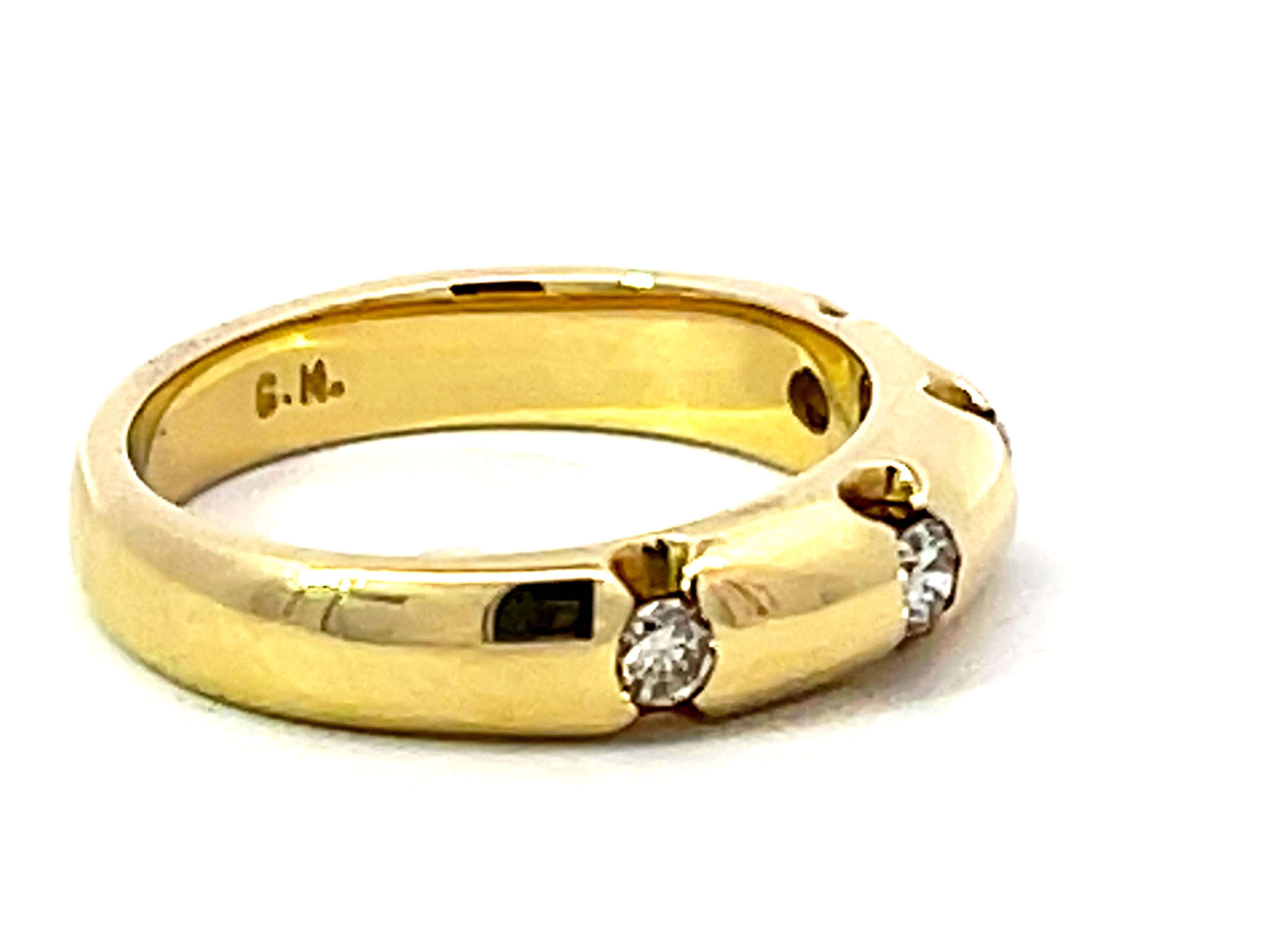 Women's or Men's 4 Brilliant Cut Diamond Band Ring Solid 14k Yellow Gold For Sale