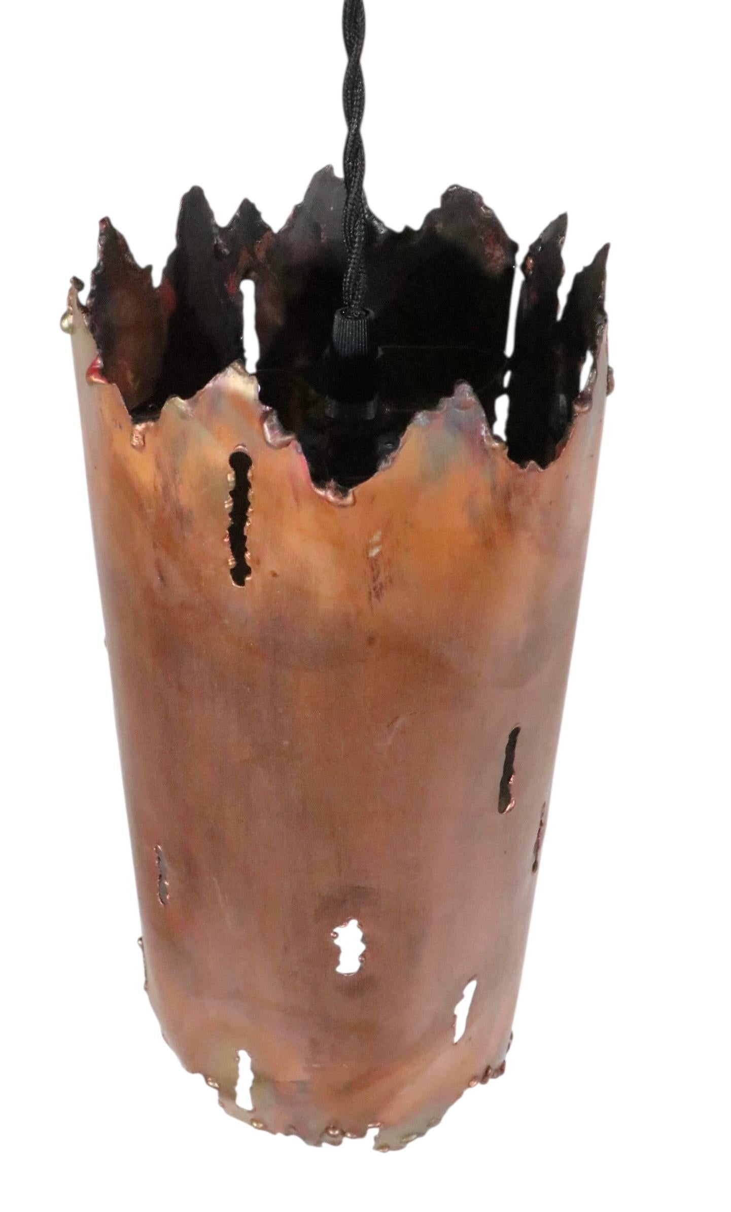 4 Brutalist Torch Cut Copper Cylinder Pendant Table Lamp Fixtures att. Tom Geene For Sale 7