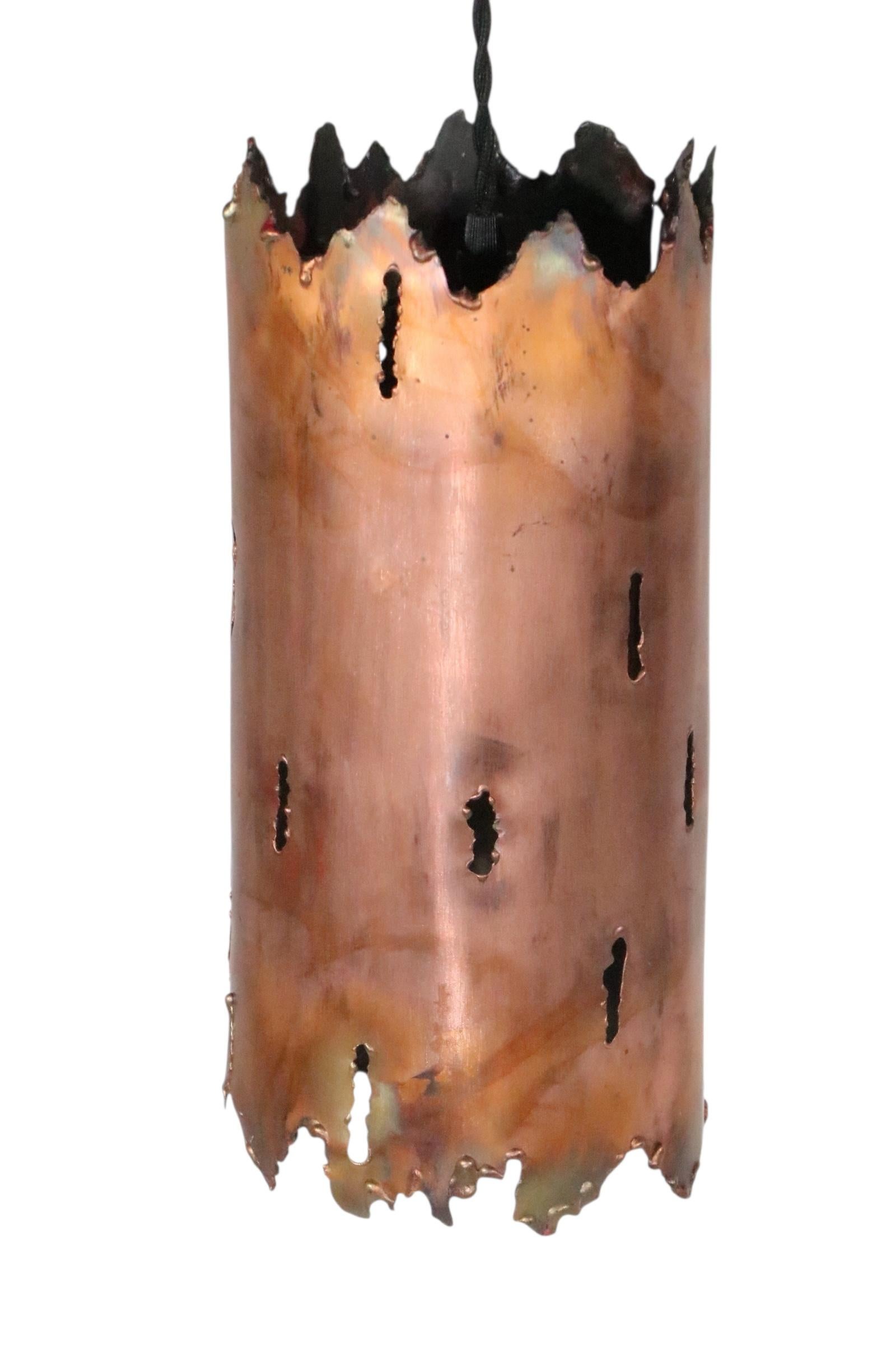 4 Brutalist Torch Cut Copper Cylinder Pendant Table Lamp Fixtures att. Tom Geene For Sale 12