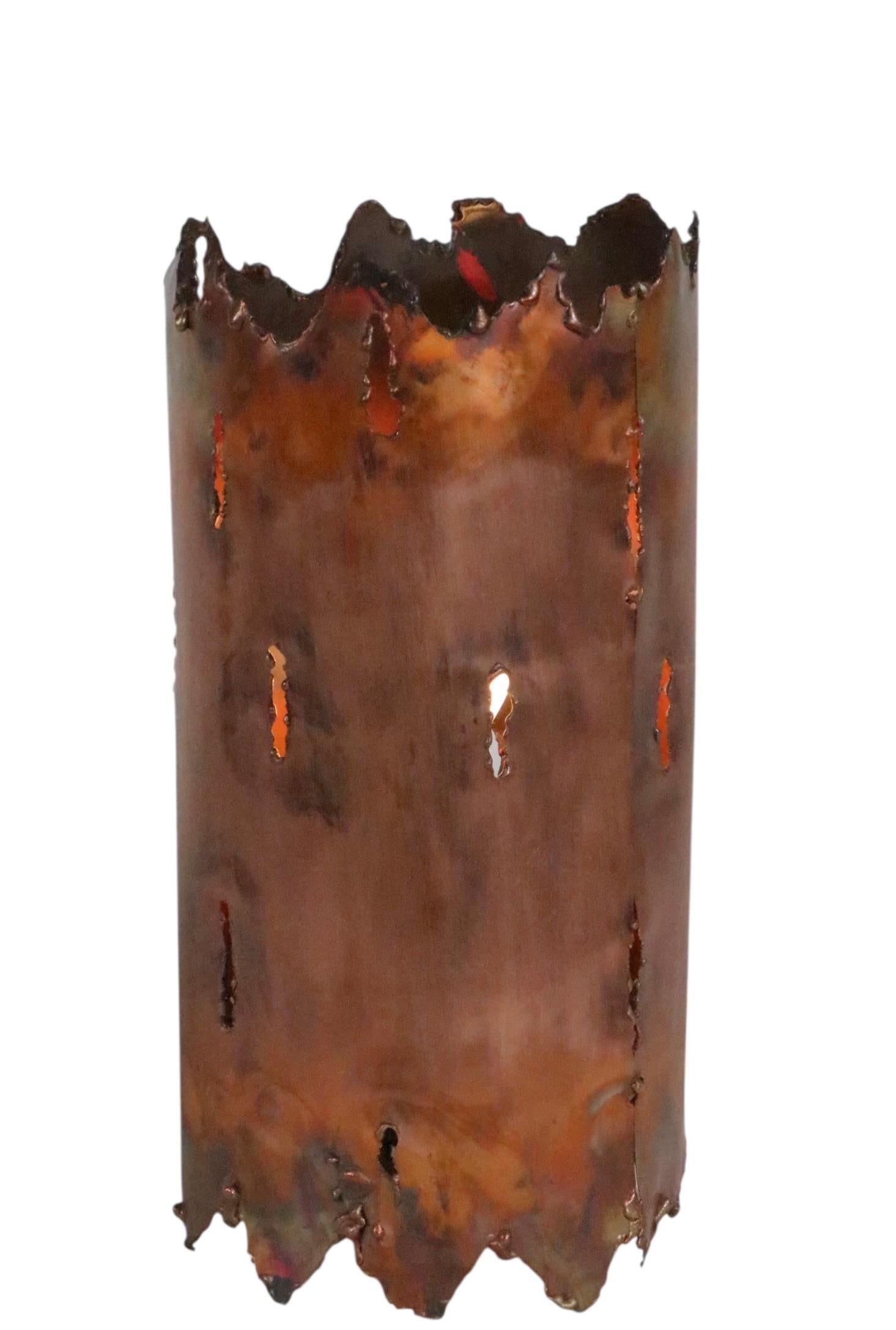 4 Brutalist Torch Cut Copper Cylinder Pendant Table Lamp Fixtures att. Tom Geene In Good Condition For Sale In New York, NY