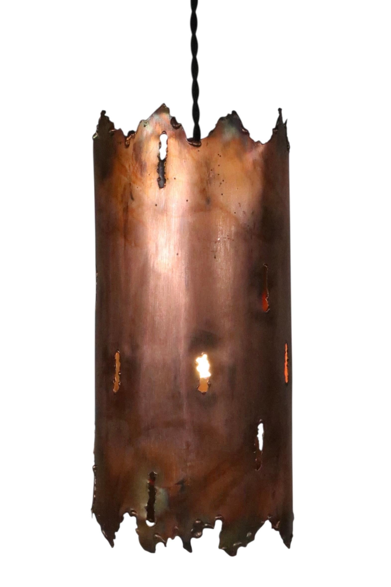 4 Brutalist Torch Cut Copper Cylinder Pendant Table Lamp Fixtures att. Tom Geene For Sale 2
