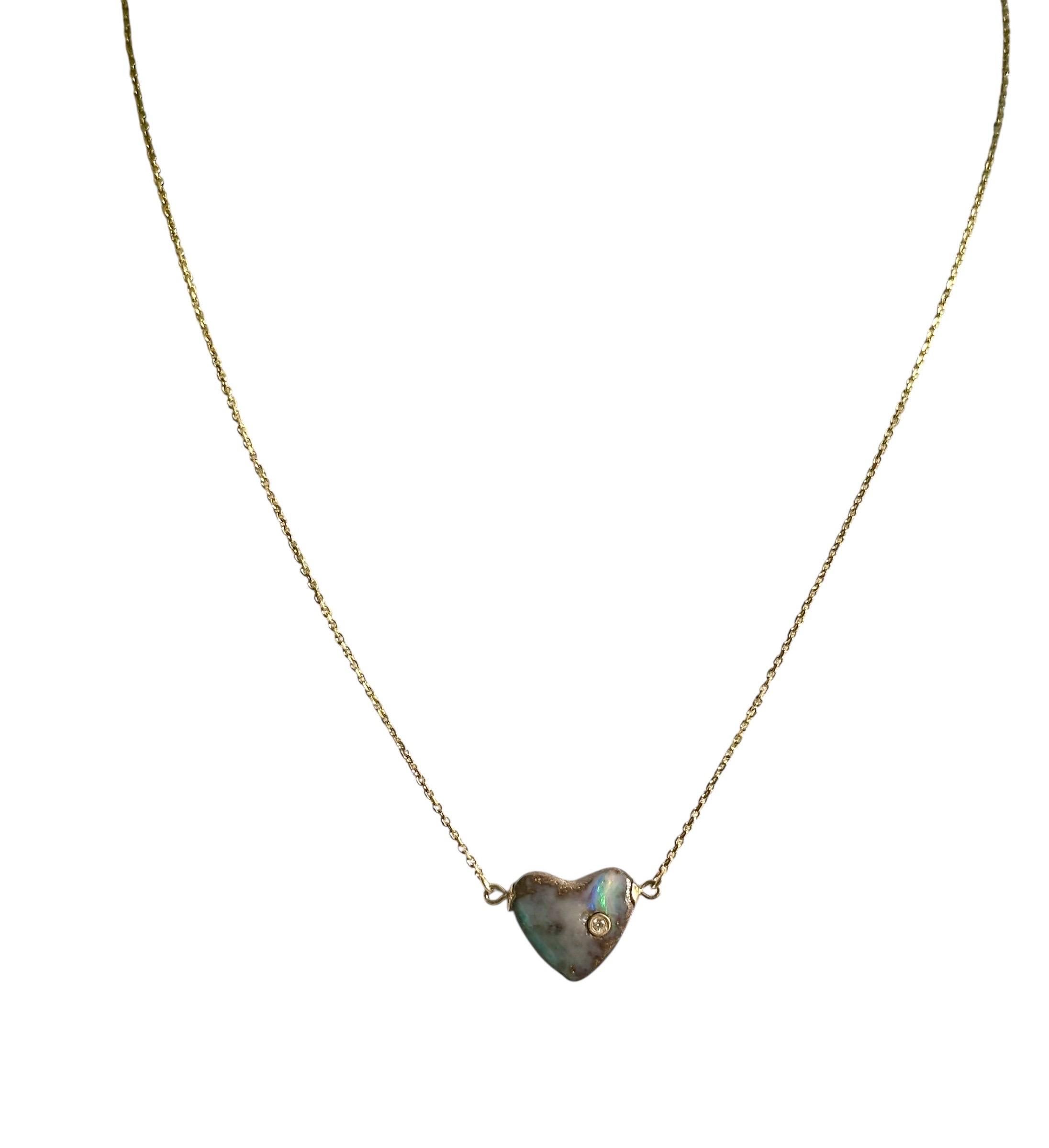 4 Karat Australischer Opal Herz Halskette (Gemischter Schliff) im Angebot