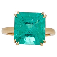 18K Gold 4 Carat Certified Natural Emerald Minimalist Style Engagement Ring